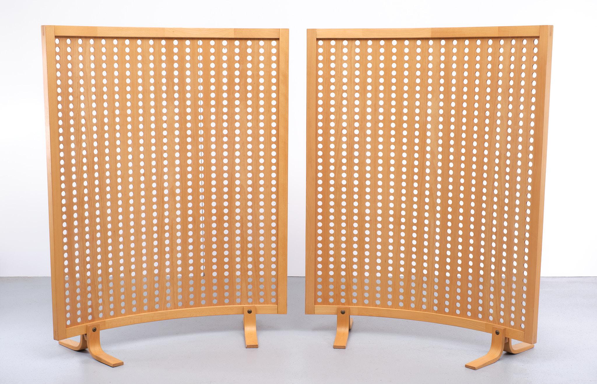 Very nice set of 4 room dividers beech wood 2 with a curve and 2 straight.
Very well made 1970s Scandinavian. Very easy to move.
 