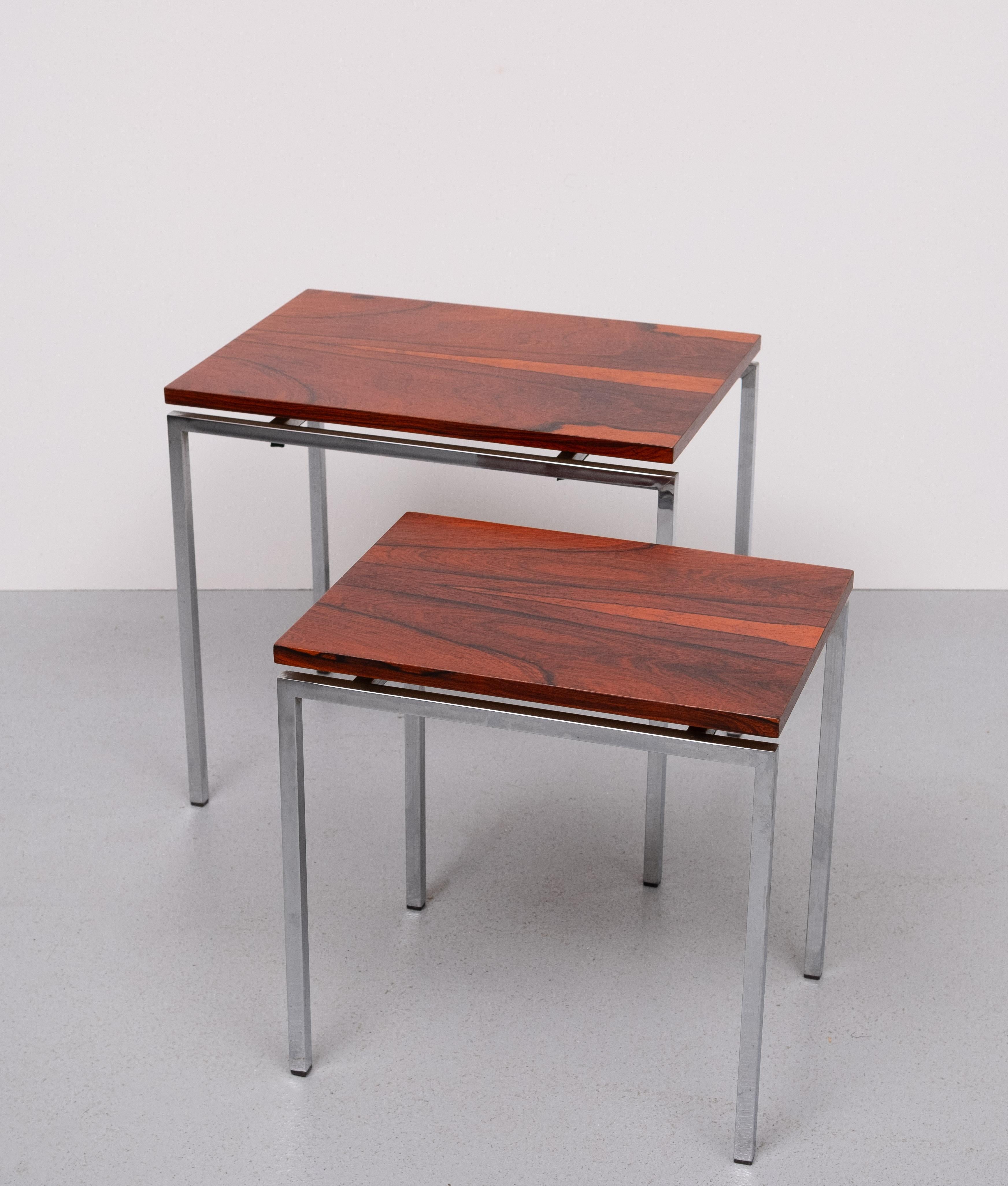 set Rose wood side tables 1970s In Good Condition For Sale In Den Haag, NL