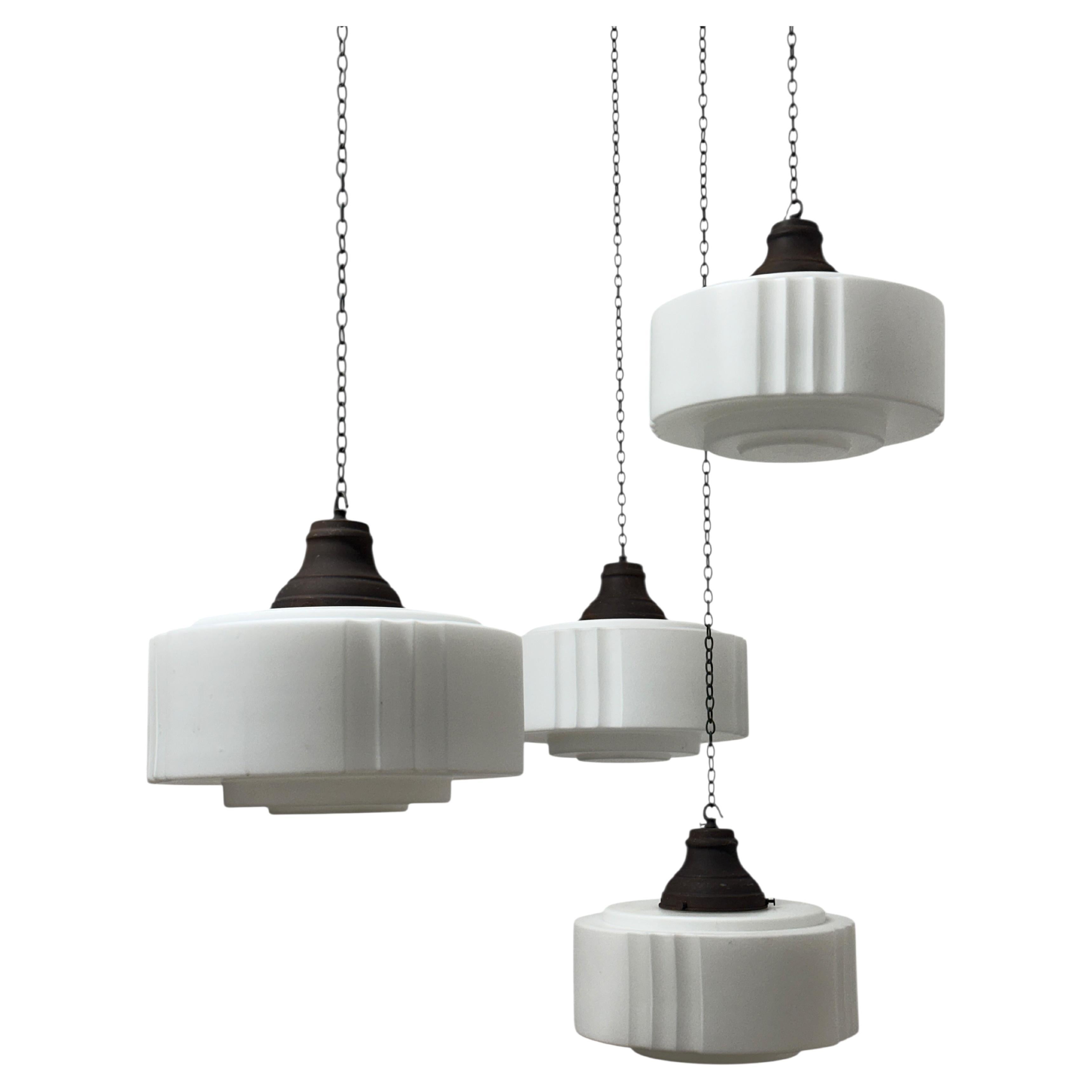 Set Run Vintage Antique English Church
s Opaline Milk Glass Pendant Light da soffitto