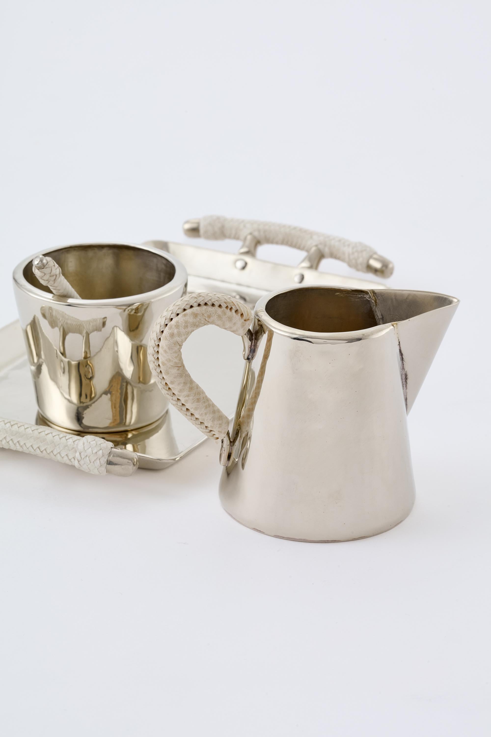 Set Salta Leather Coffee & Cream , Alpaca Silver e pelle di capra
(3 pezzi)
1 Vassoio rettangolare Salta 8