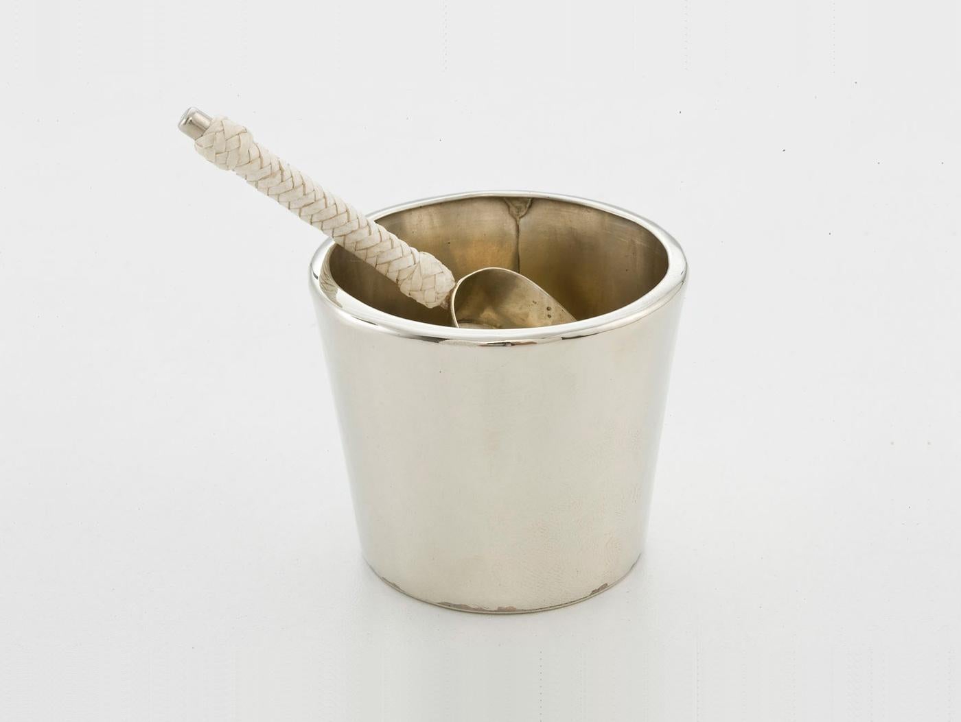 Set Salta Tetera de Cuero,  Crema y azúcar  Alpaca Plata y Cuero Moderno en venta