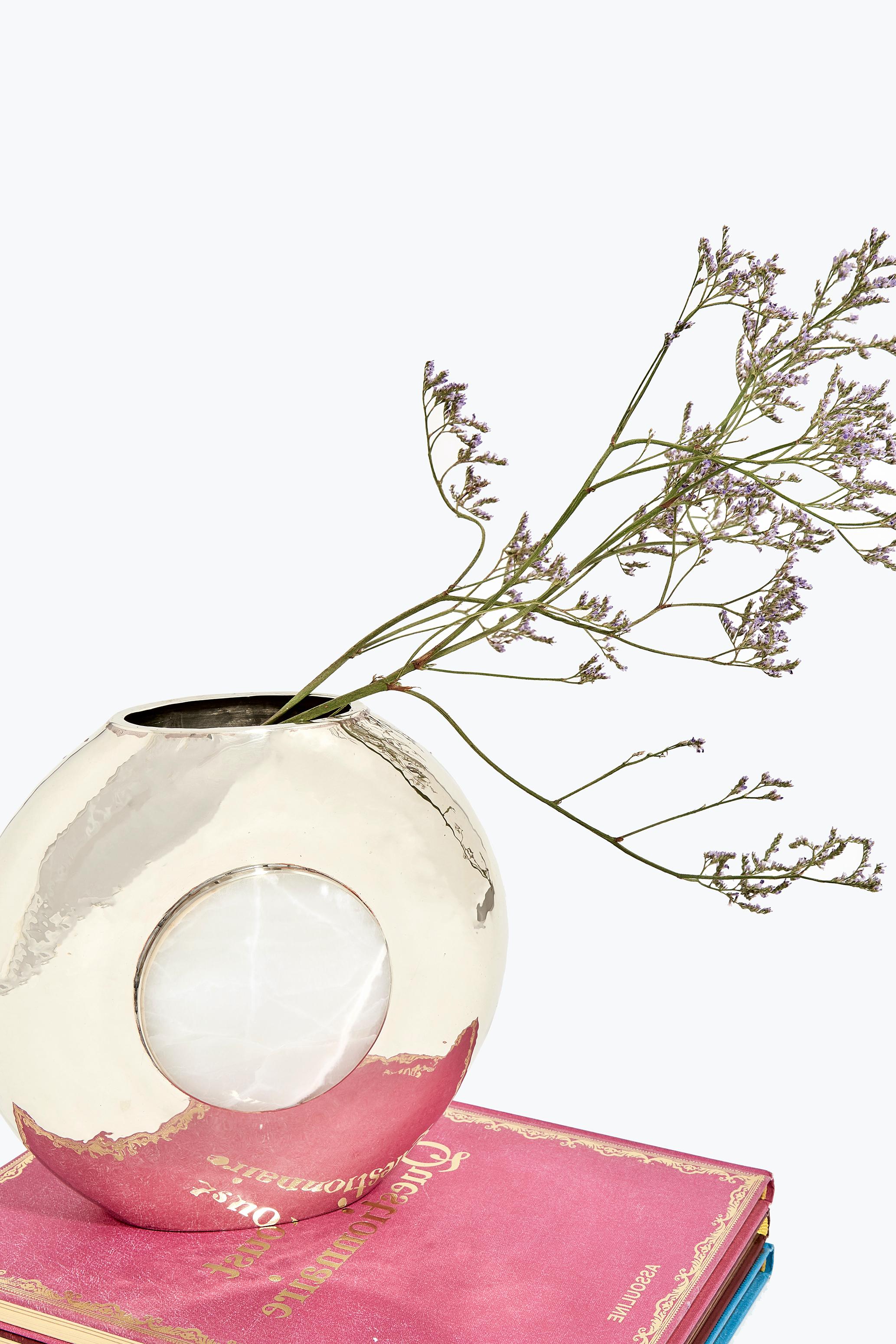 Hand-Crafted Set Salta Round Medium & Large Flower Vases, Alpaca Silver & Cream Onyx Stone For Sale