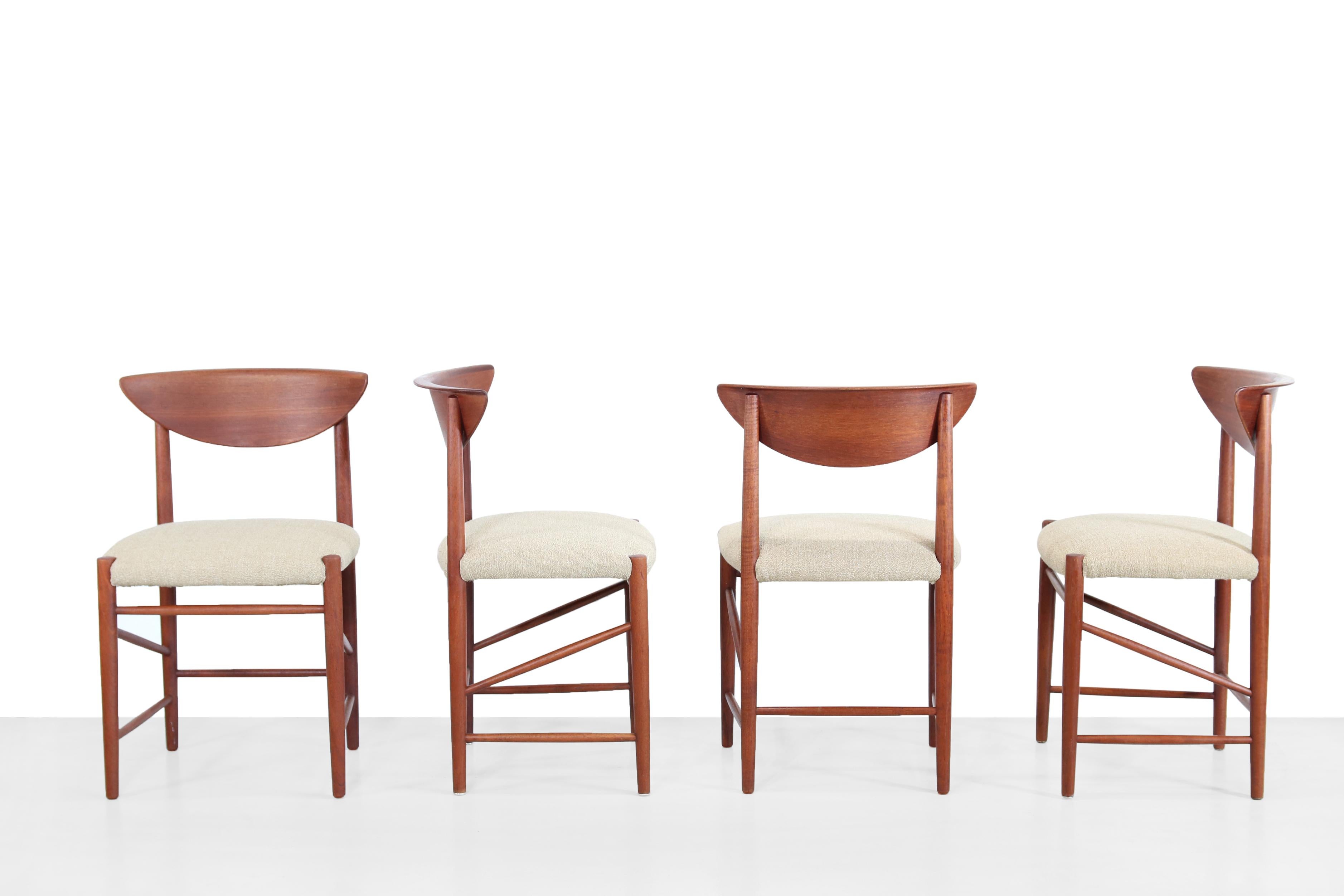 Danois Ensemble de chaises de salle à manger scandinaves par Peter Hvidt & Orla Mølgaard-Nielsen, modèle 316 en vente