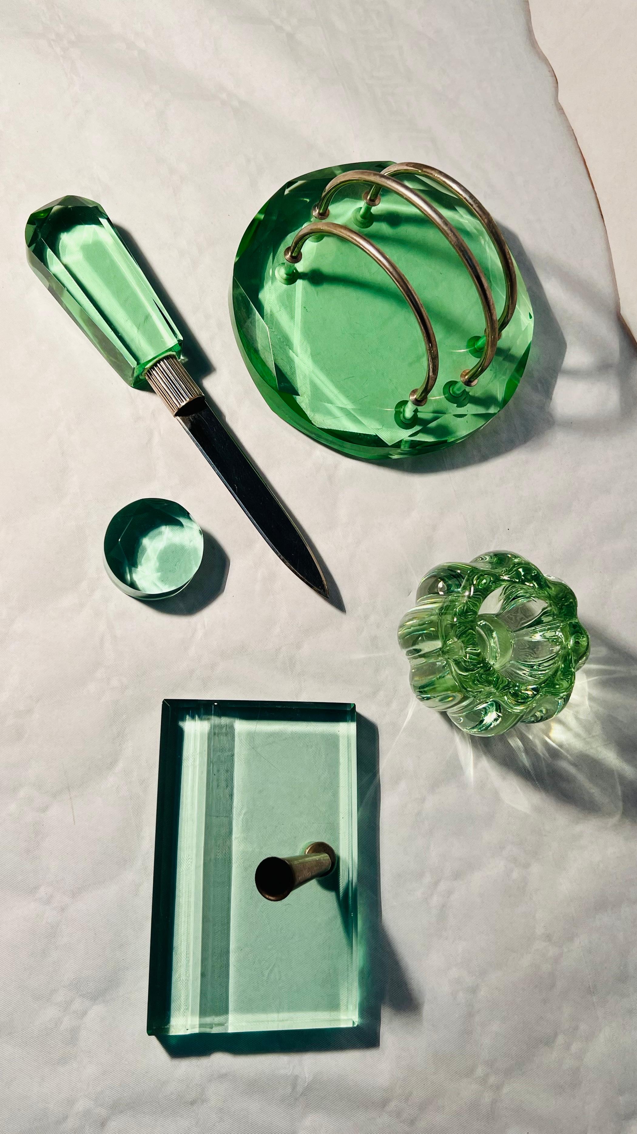 Italian Set Scrivania Fontana Arte in Vetro di Murano verde Nilo in vendita