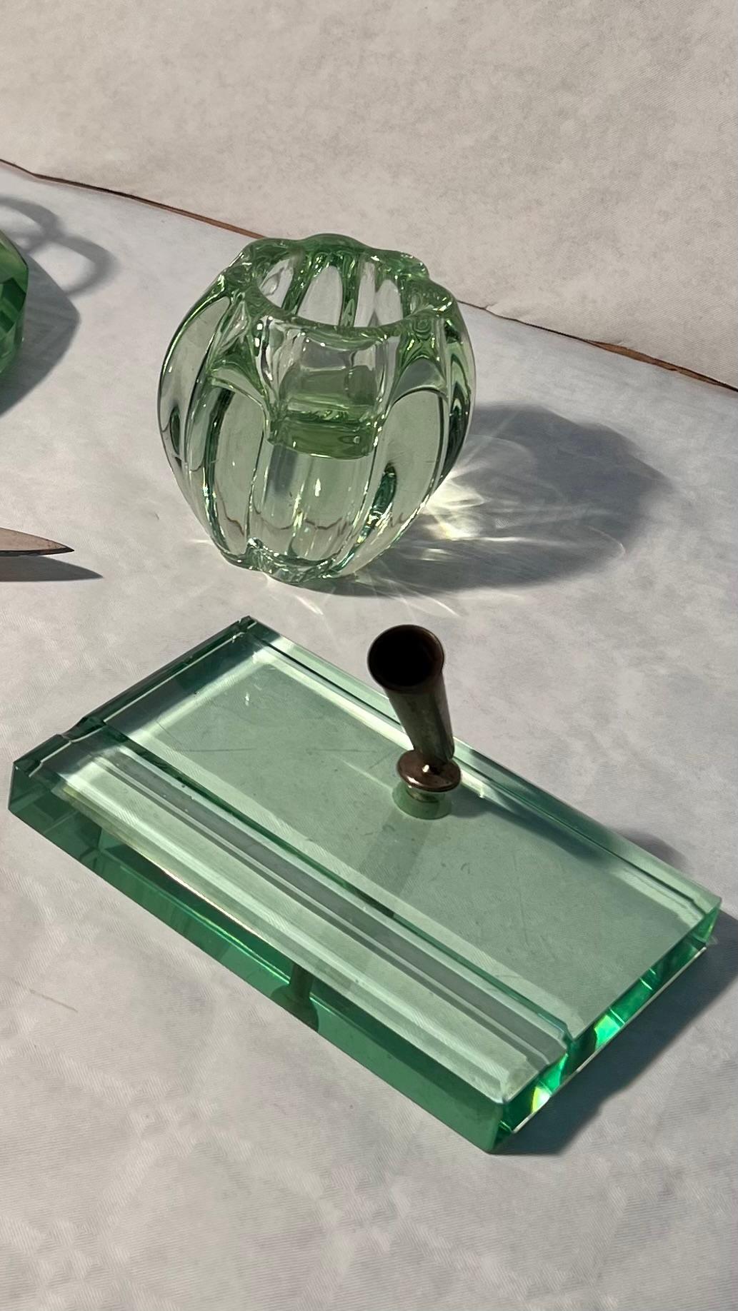 Mid-20th Century Set Scrivania Fontana Arte in Vetro di Murano verde Nilo in vendita