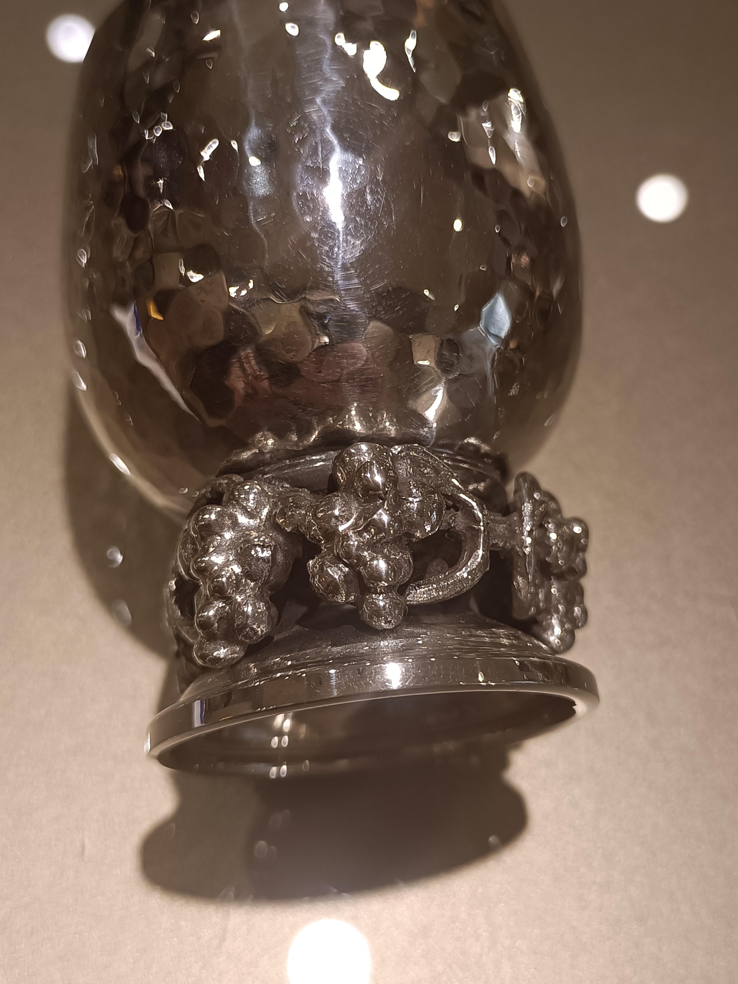 Neoclassical Set of six sterling silver liquor glasses For Sale
