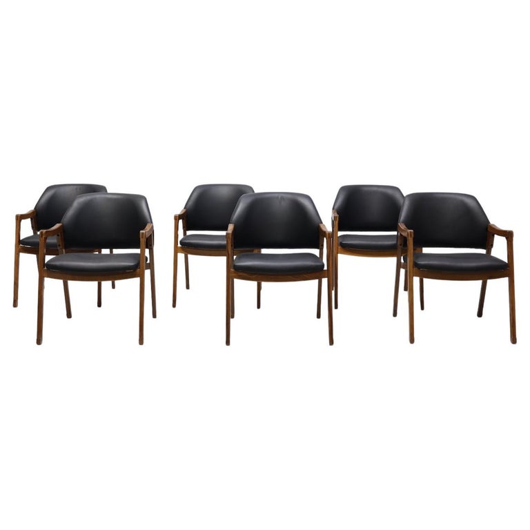 Poltrone Sedie Iconiche Arne Jacobsen Sedie Iconiche Design Sedie