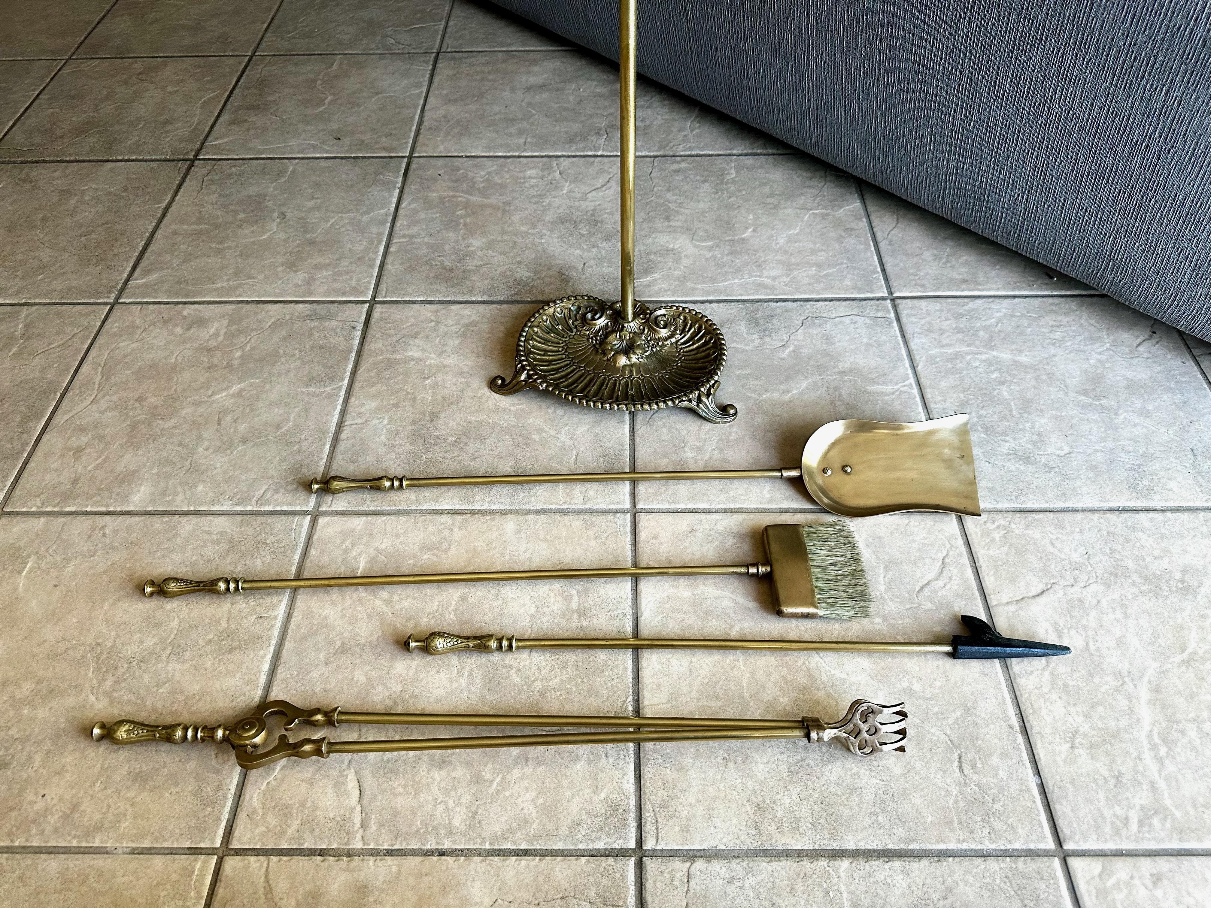 Set Shell Brass Clam Nautical Fireplace Tool Set For Sale 8
