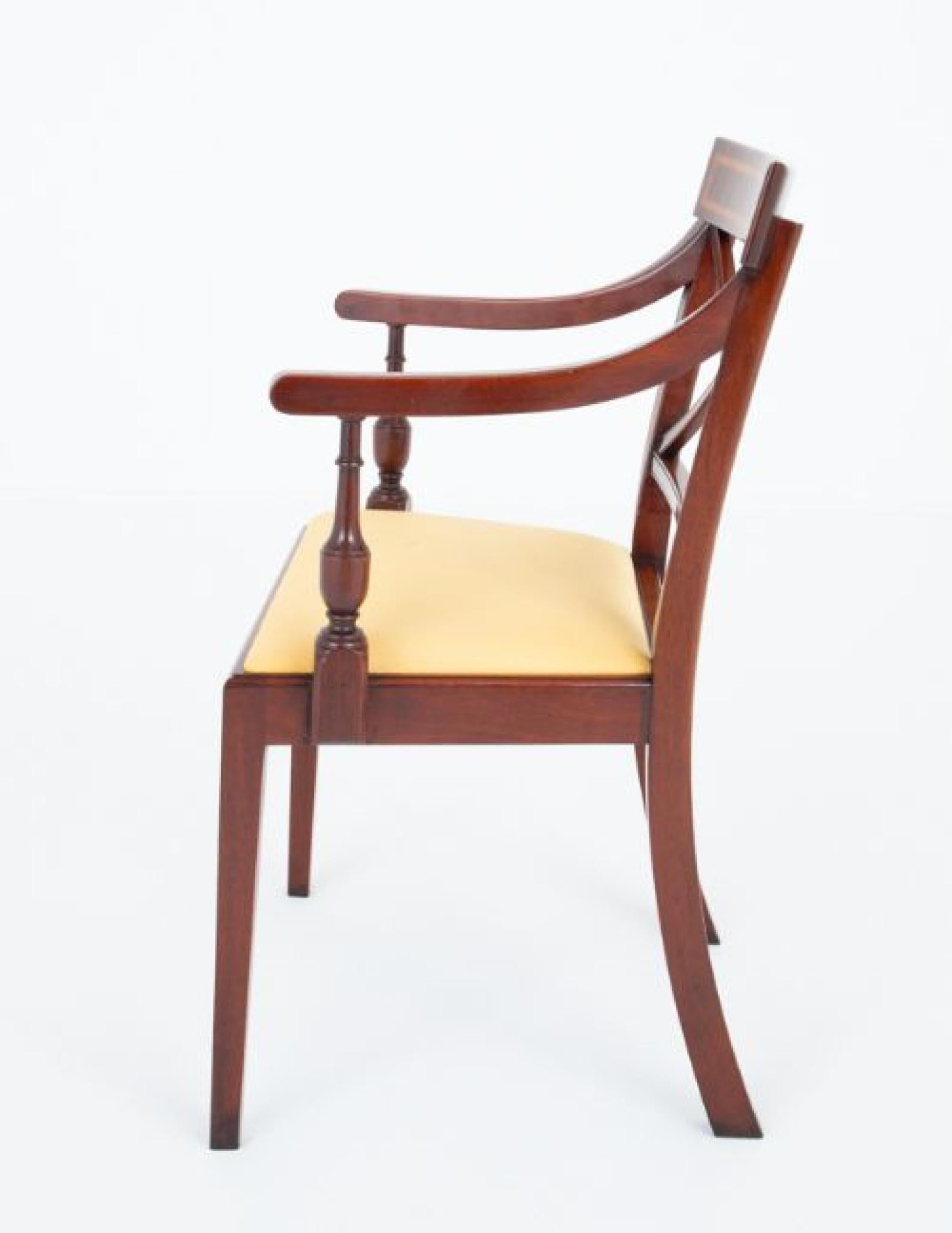 Revival Set Sheraton Dining Chairs Mahogany Revive en vente