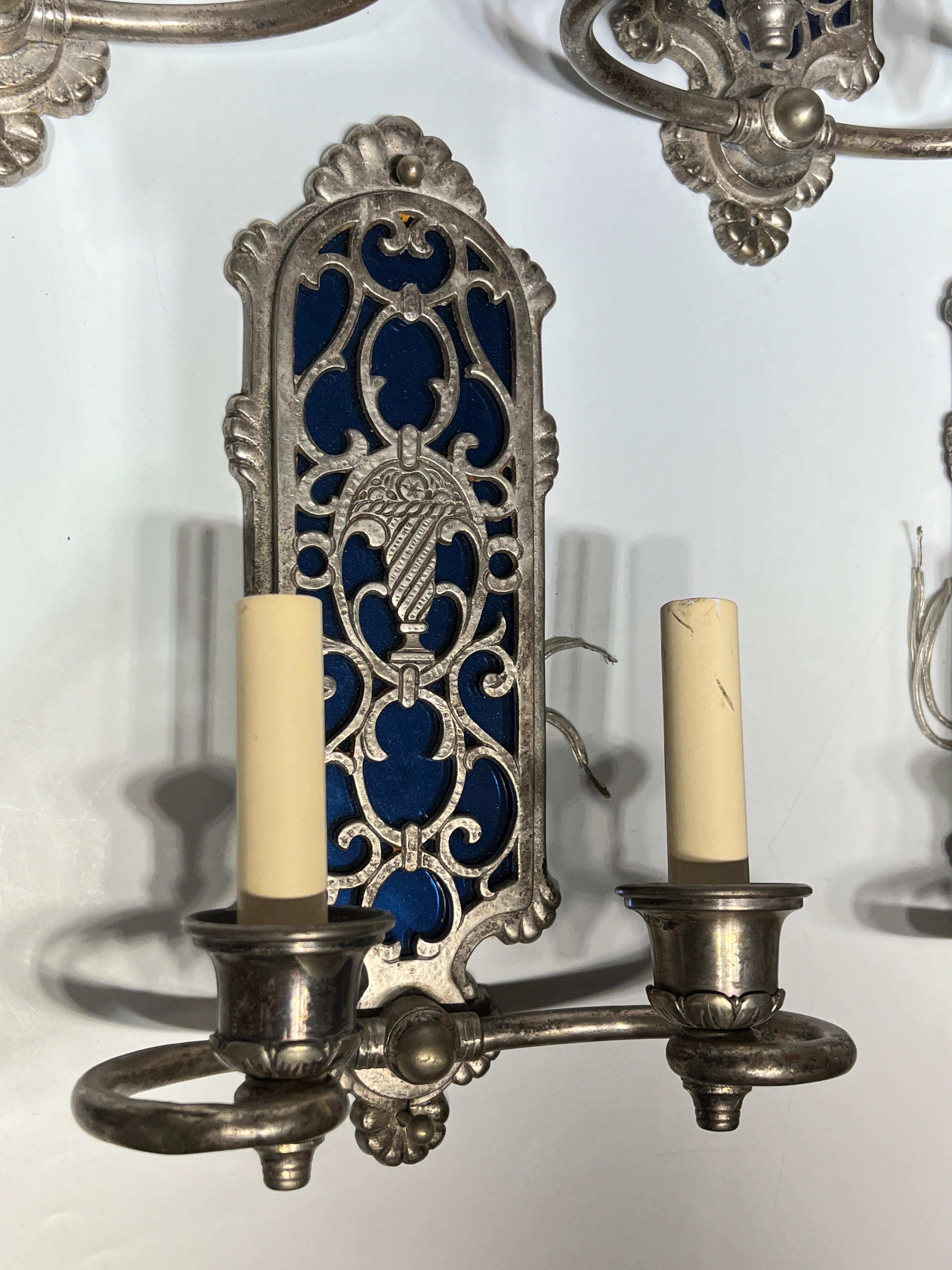 Ensemble de six (6) appliques à deux lumières argentées de style Renaissance en vente 8