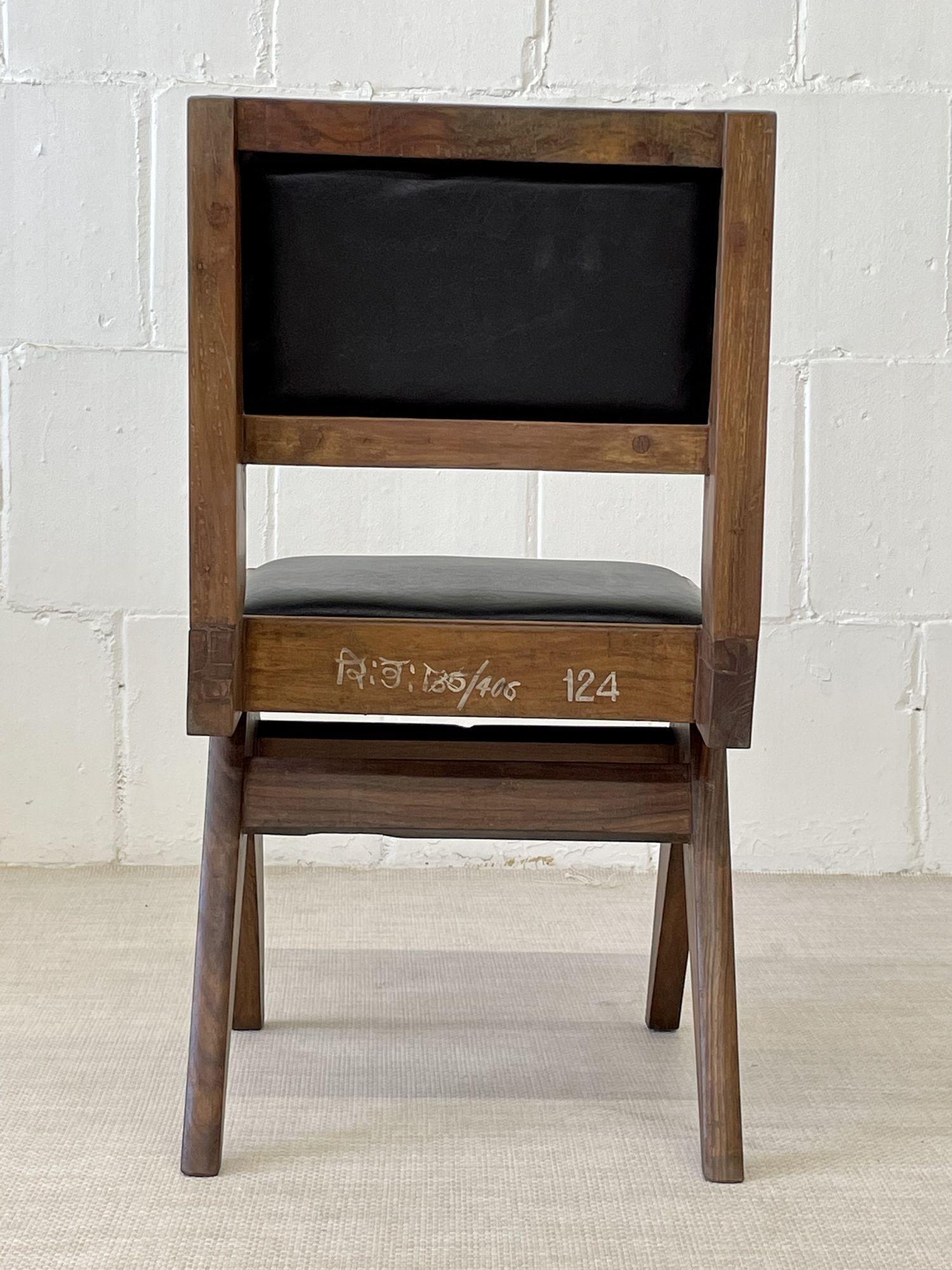 Pierre Jeanneret, France, mi-siècle moderne, six chaises de salle à manger, Chandigarh en vente 6