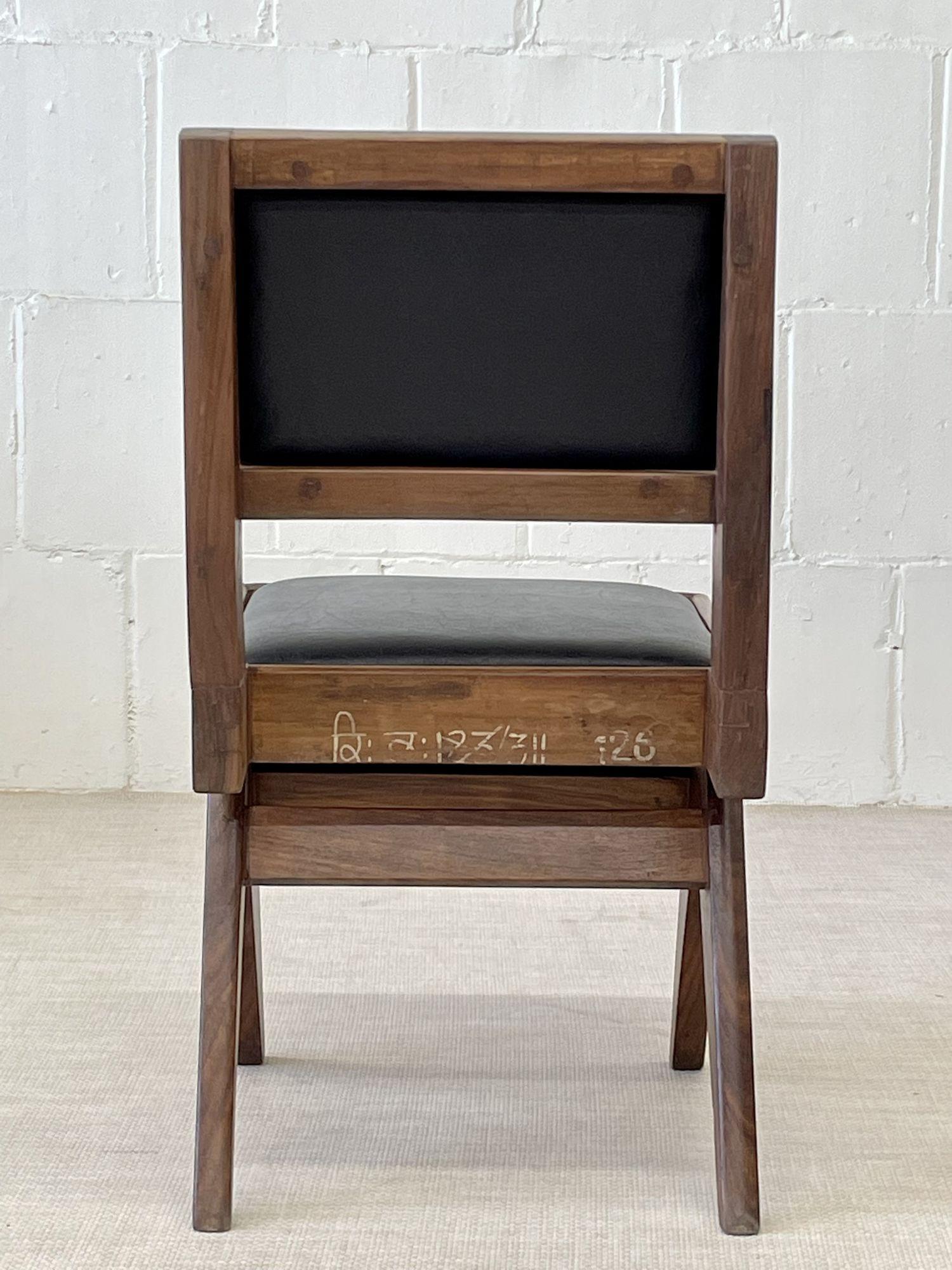 Pierre Jeanneret, France, mi-siècle moderne, six chaises de salle à manger, Chandigarh en vente 1