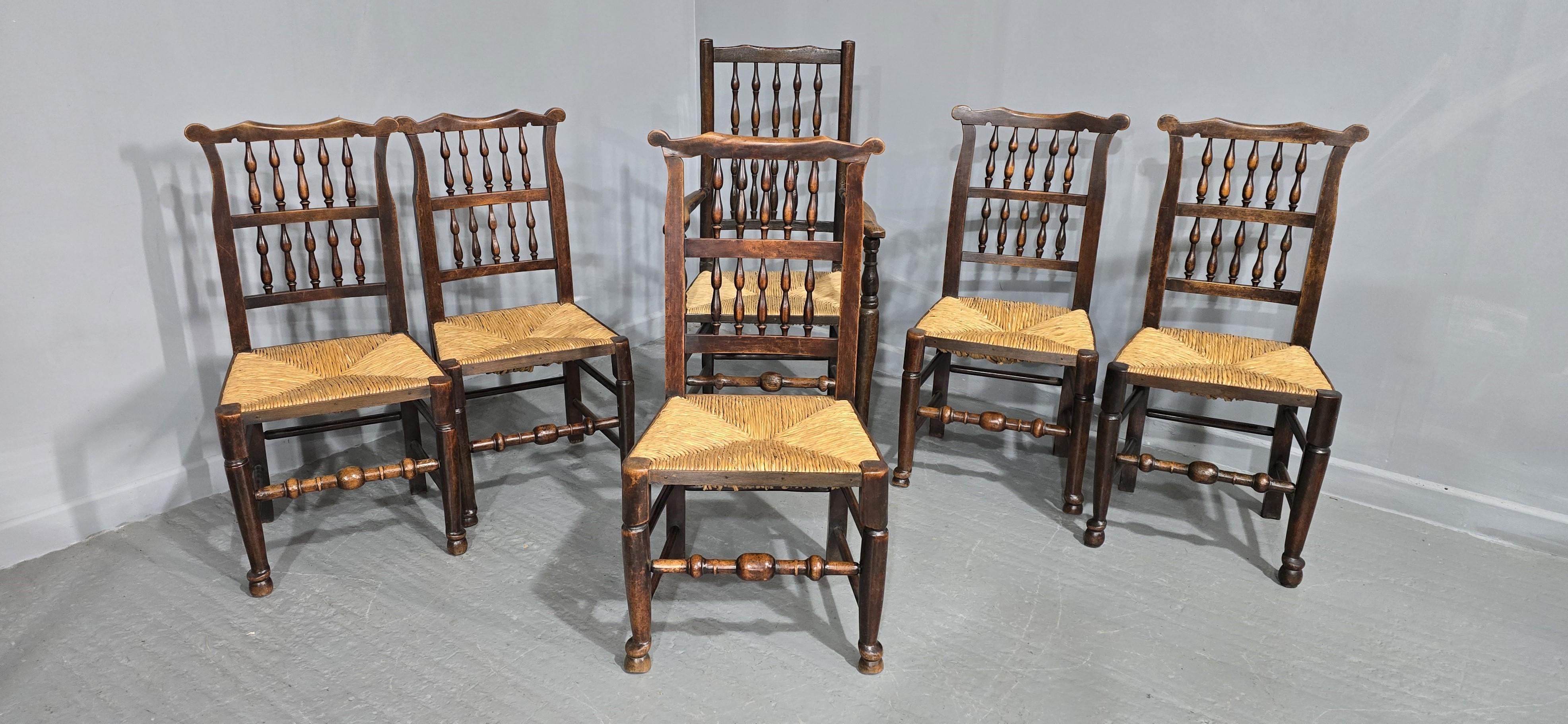 Juego de seis sillas de comedor con respaldo de escalera del siglo XIX Albano en venta