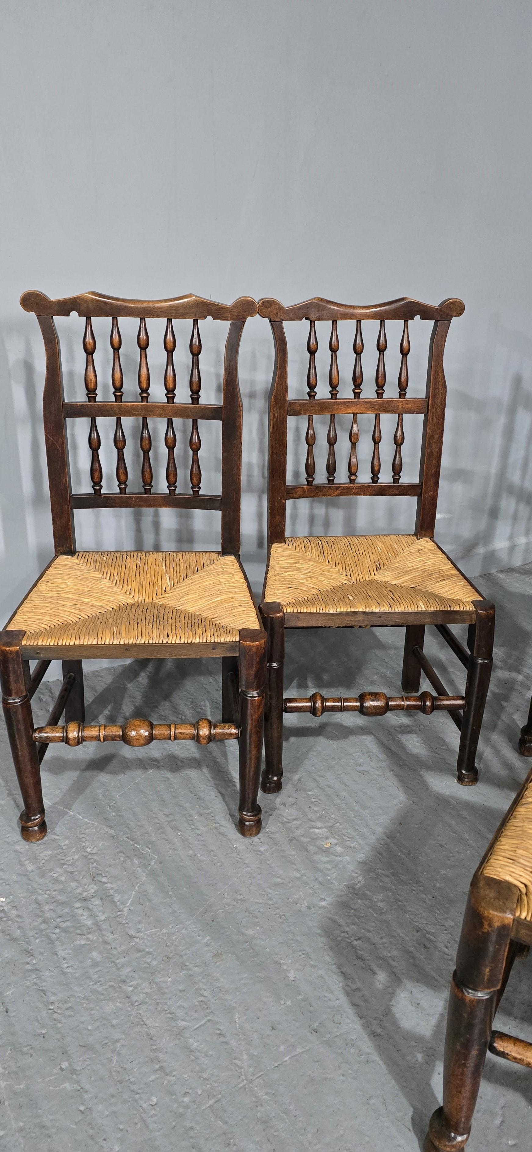 Juego de seis sillas de comedor con respaldo de escalera del siglo XIX en Bueno estado para la venta en Swadlincote, GB