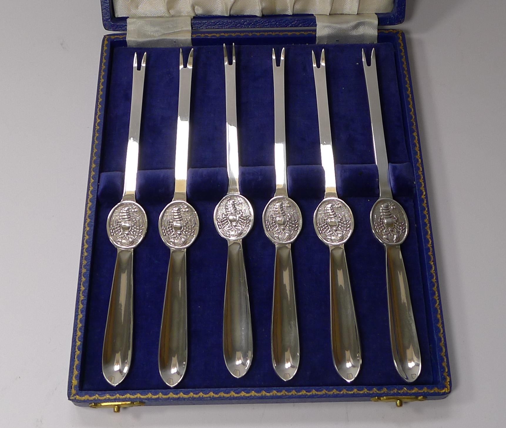 Set Six Cased Silver Plated Lobster / Seafood Picks, Garrard, London In Good Condition In Bath, GB