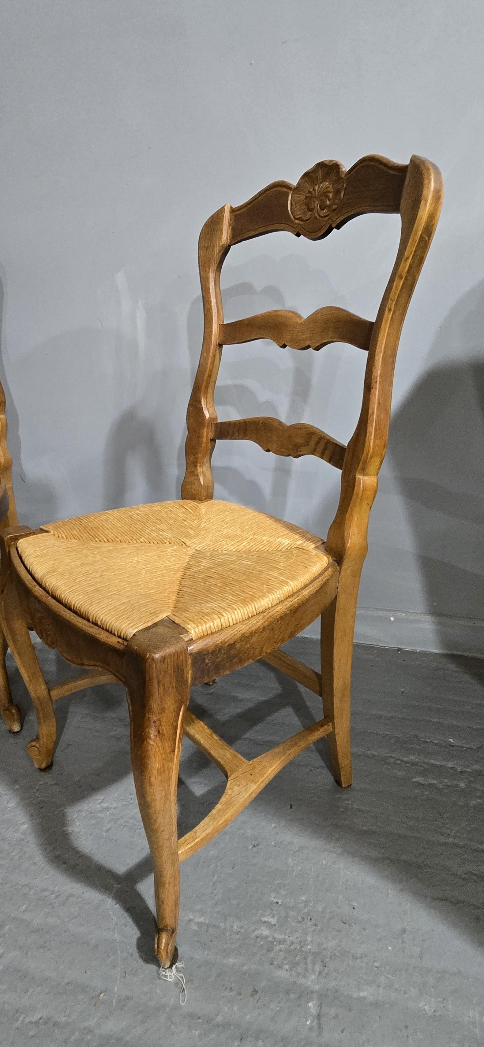 Set di sei sedie da pranzo country in Oak francese in vendita 1