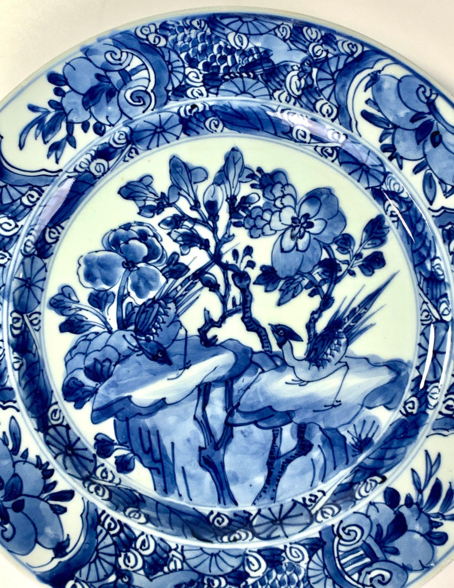 Set Six Large Blue and White Chinese Porcelain Plates Hand-Painted Kangxi Era In Excellent Condition In Katonah, NY