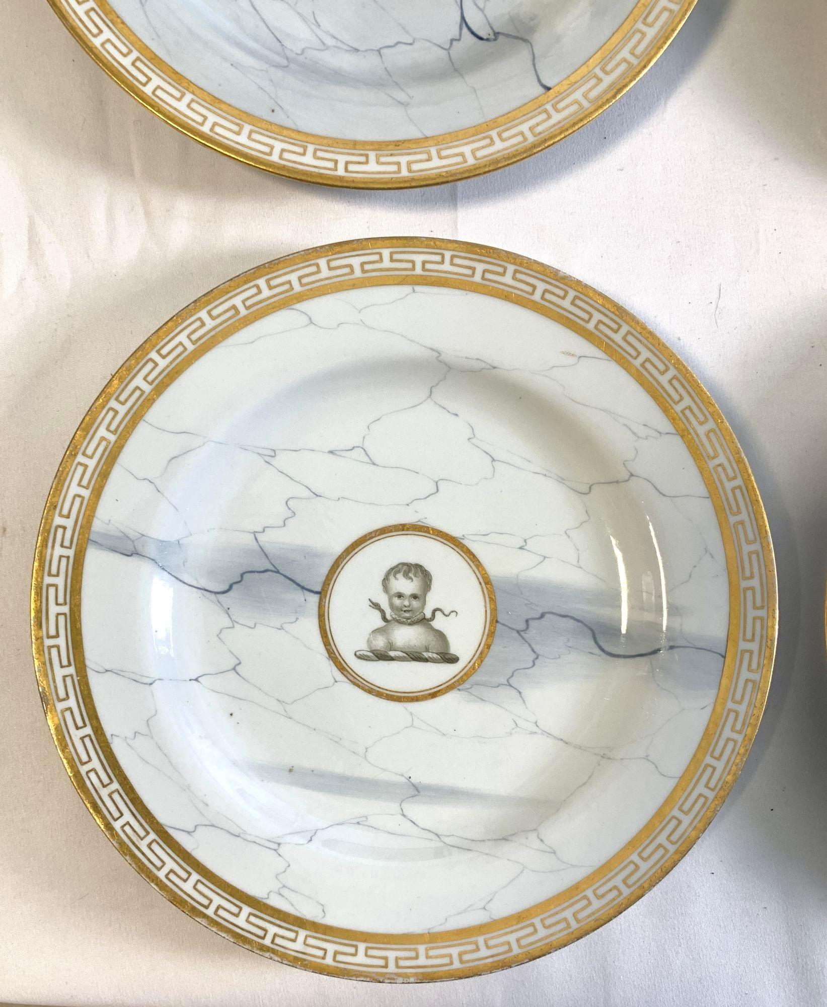 This is a set of six Barr Flight Barr Worcester dishes that were hand-painted in Worcester, England, around 1805.
Each dish has a diameter of 8.15 inches.
They're in very good condition, with just a few dishes showing slight rubbing on the outside
