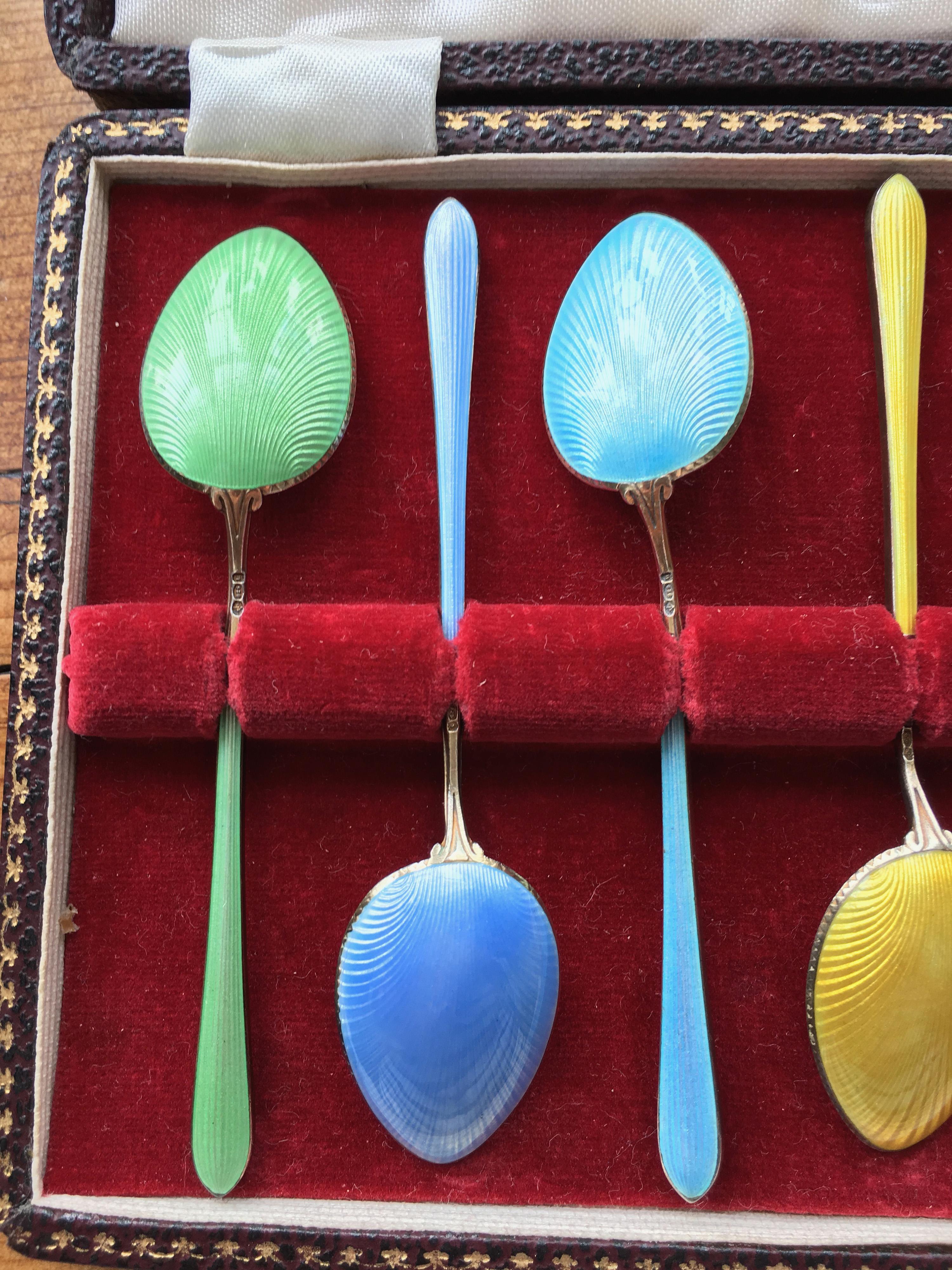 Neoclassical Set of Six Midcentury Enamelled Norwegian Gold Wash Silver Coffee Spoons For Sale