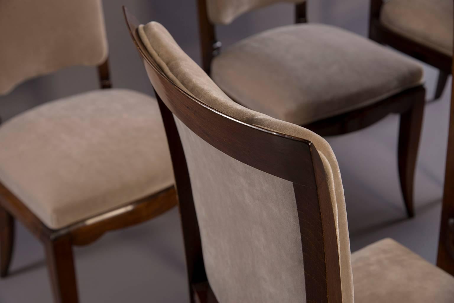 20th Century Set of Six Midcentury Italian Polished Walnut Dining Chairs