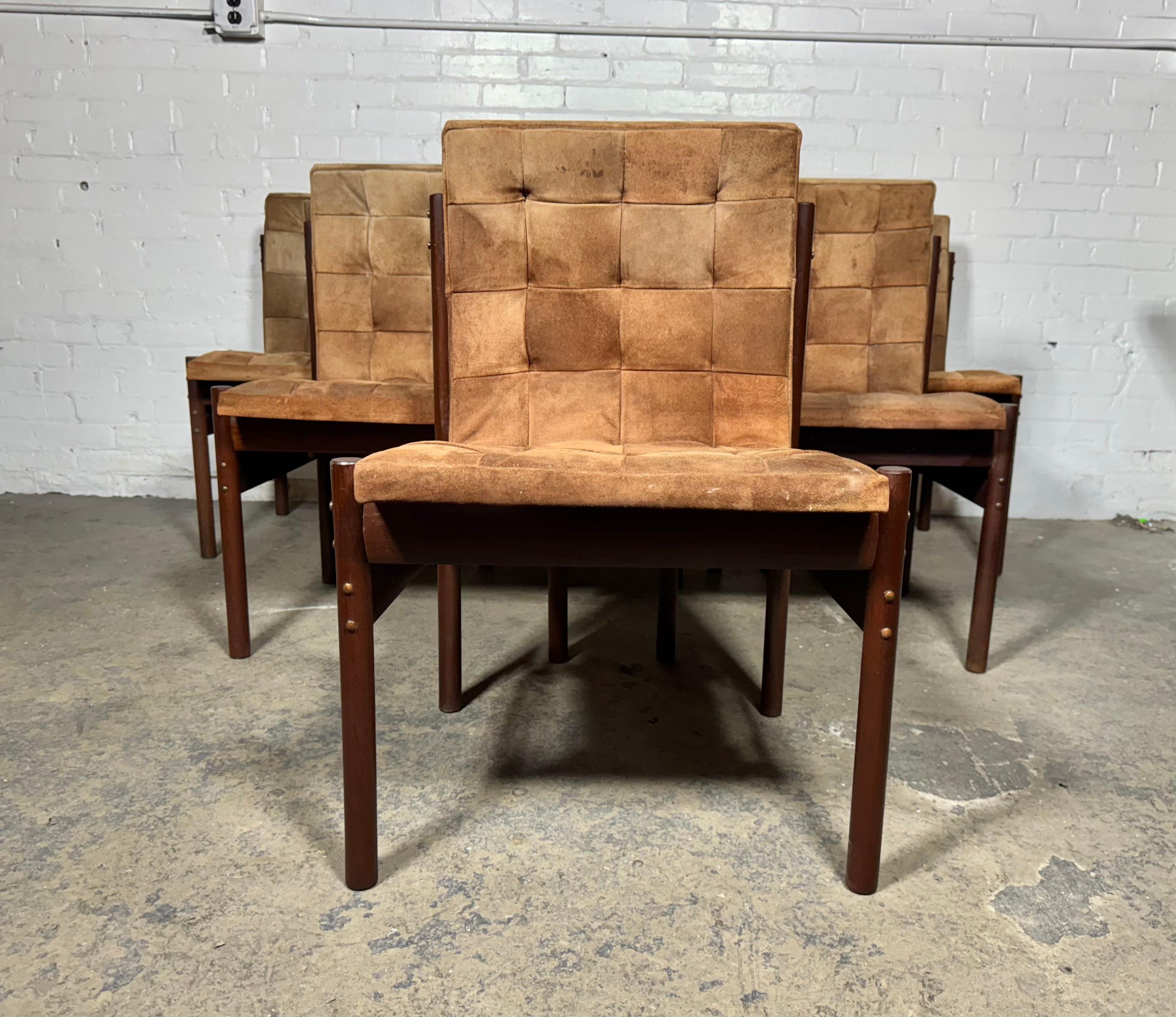 Set Six Rosewood and Suede Dining Chairs by Percival Lafer / Brazil / Modernist In Distressed Condition For Sale In Buffalo, NY