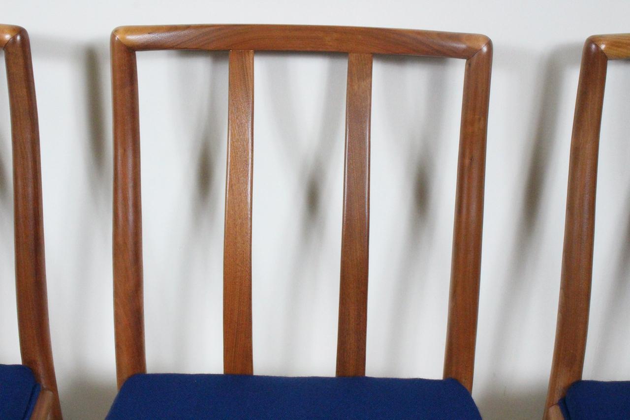 Set Six T. H. Robsjohn Gibbings for Widdicomb Sabre Walnut Dining Chairs, 1950's For Sale 7