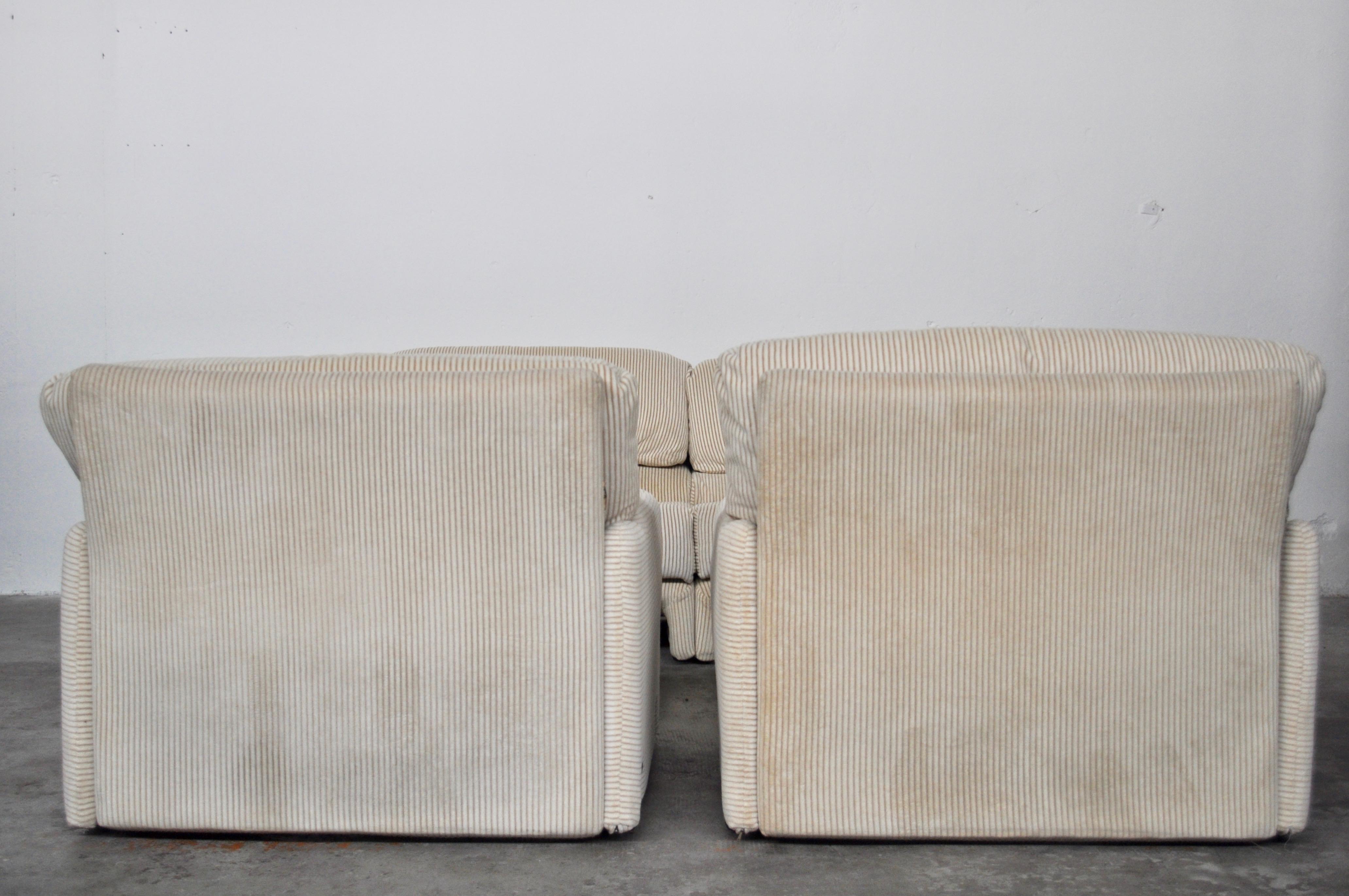 Set sofa by Linea Italia, Italia 1980. Removable in corduroy beige color.