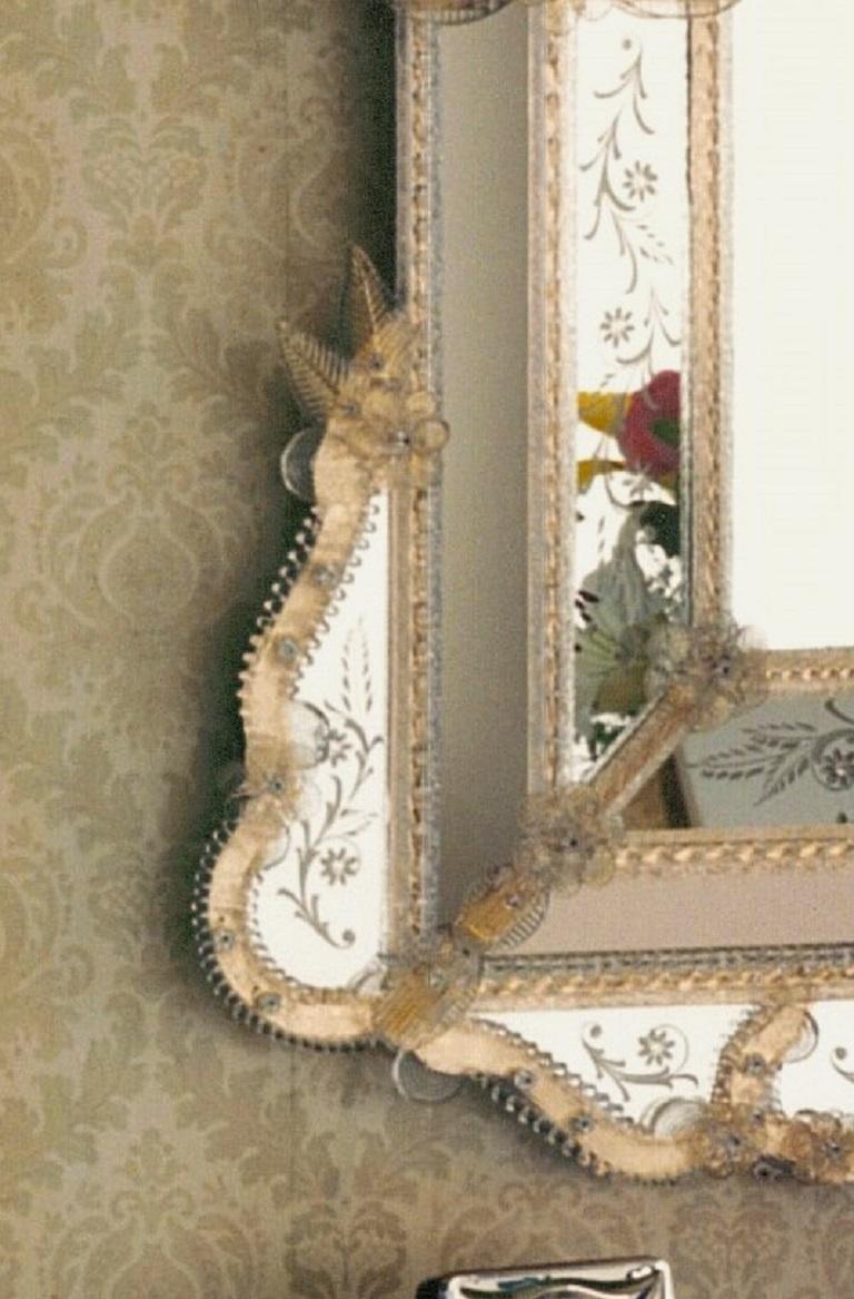 Fatto a mano Specchio Veneziano + Consolle in Vetro di Murano di Fratelli Tosi in vendita