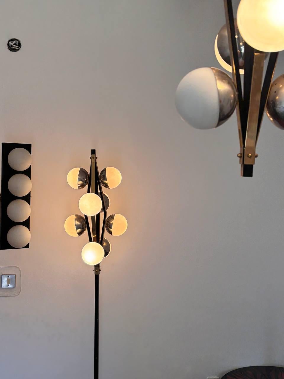 Set Stilnovo sculturale Italian '50 con timbro : piantana, lampadario, applique in vendita 3