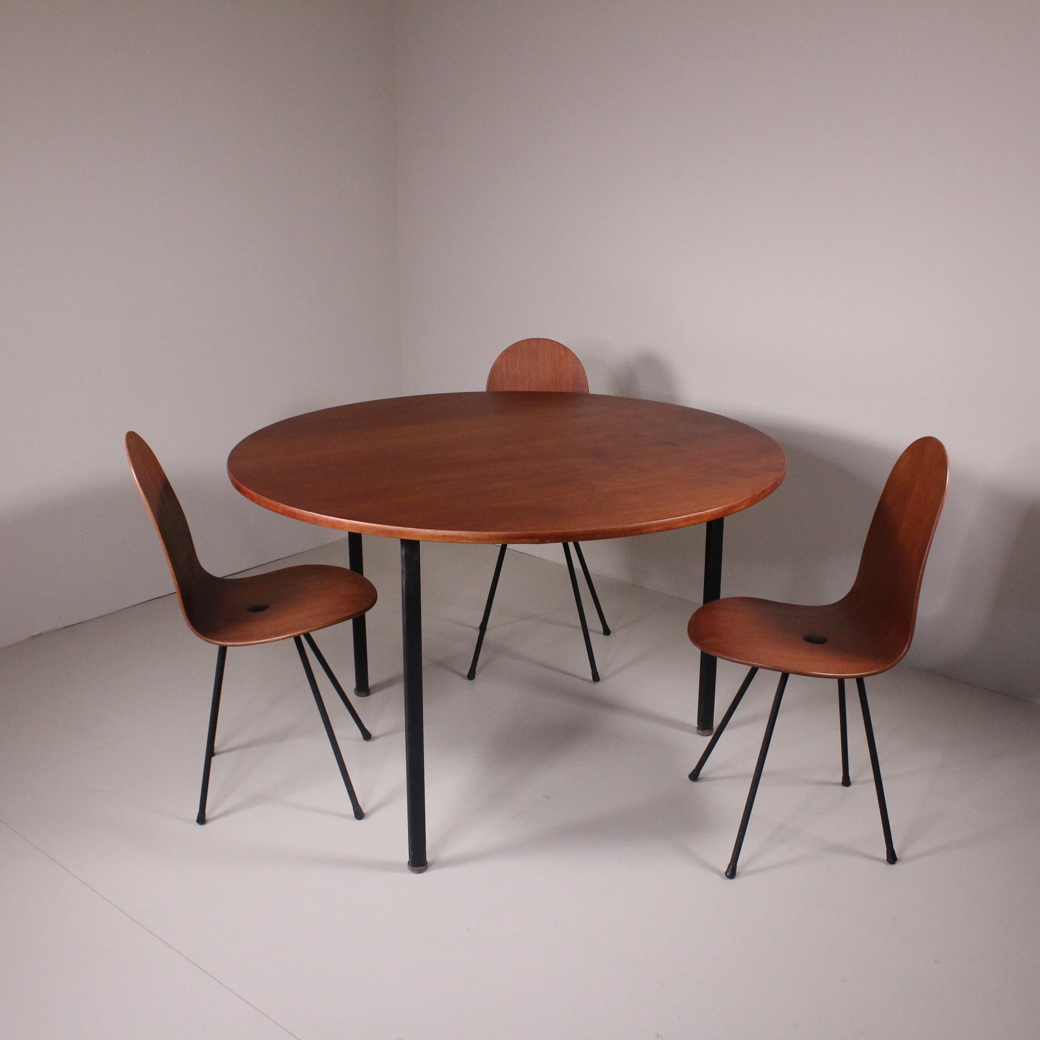 Table and chair set, Franco Campo and Carlo Graffi, 1958 In Good Condition For Sale In Milano, Lombardia
