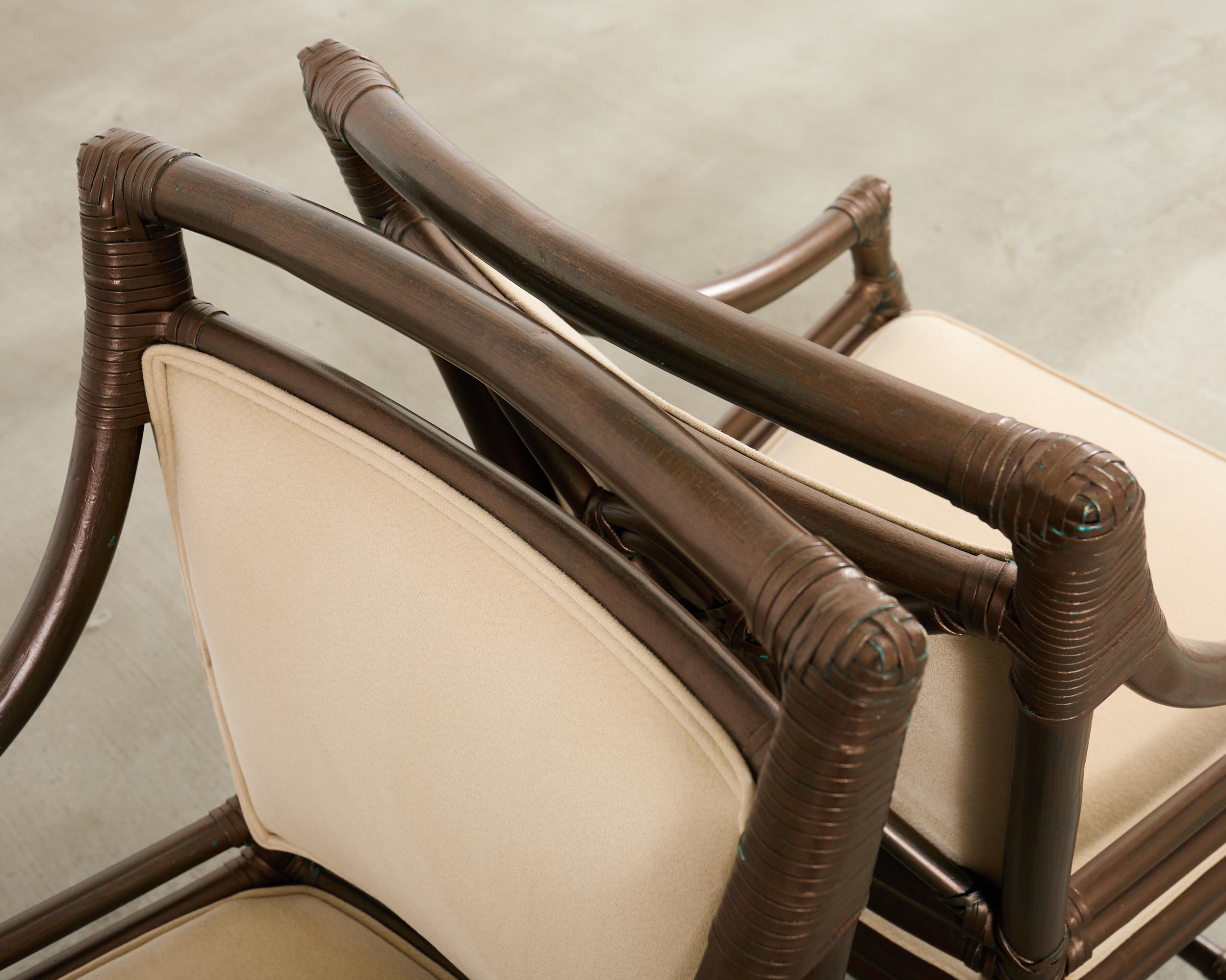 Satz Zehn McGuire Bronzed Rattan Target Esszimmerstühle im Angebot 10