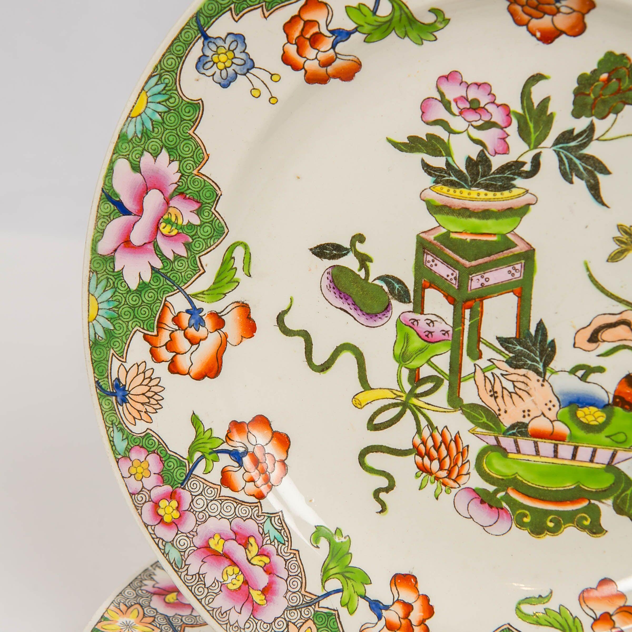 Glazed Set Ten Pearlware Plates with Chinoiserie Decoration Made England, circa 1820