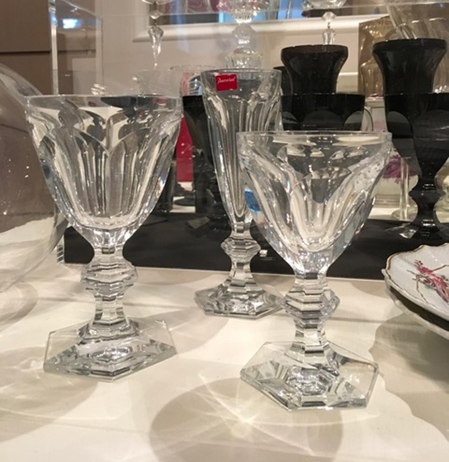 Baccarat - Ensemble de trois verres à pied en cristal clair, France, 21e siècle en vente 9