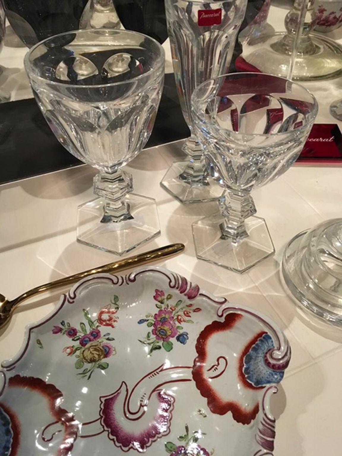Baccarat - Ensemble de trois verres à pied en cristal clair, France, 21e siècle en vente 1