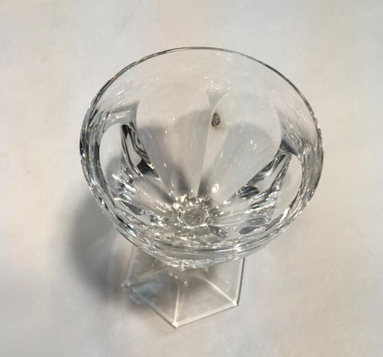Baccarat - Ensemble de trois verres à pied en cristal clair, France, 21e siècle en vente 2