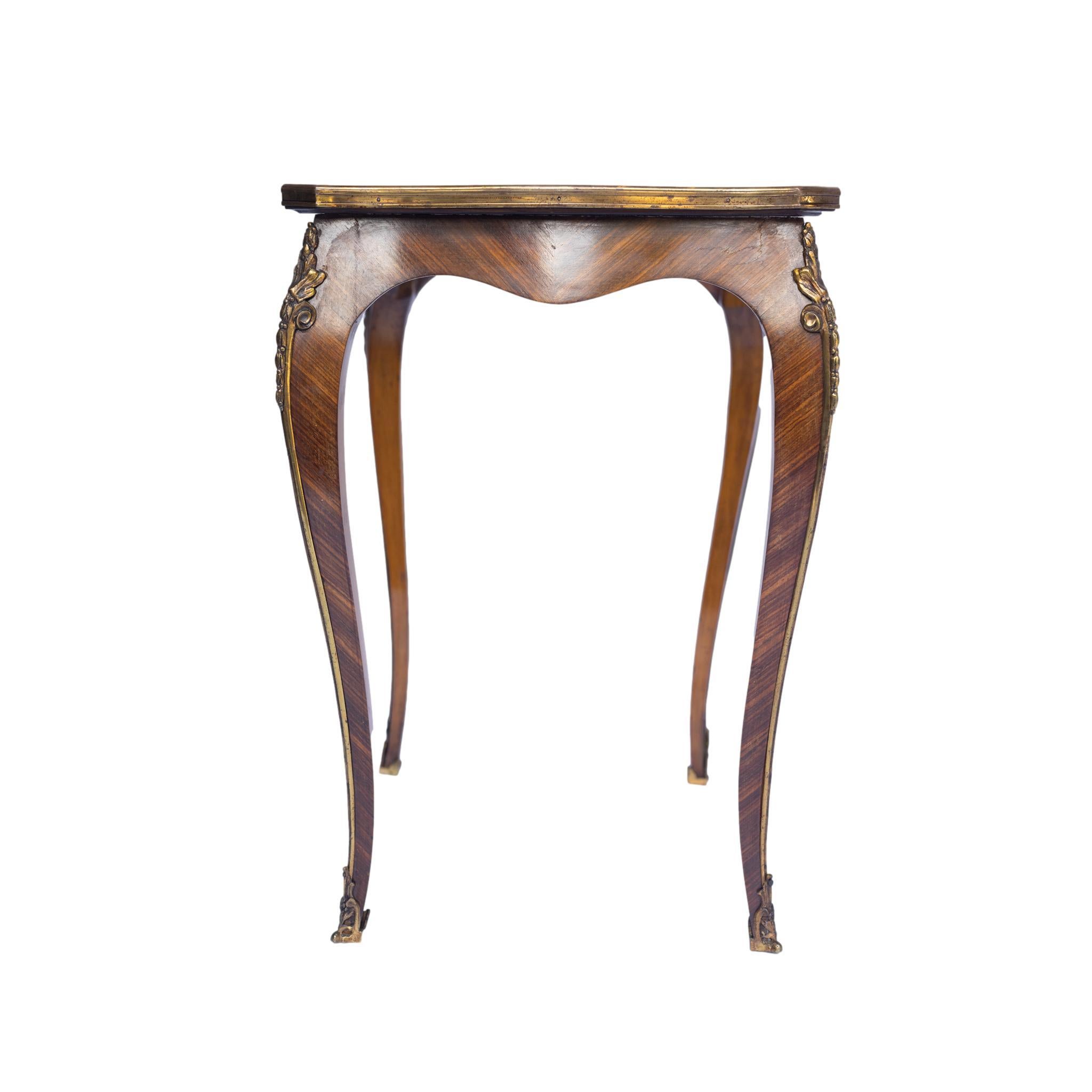Set Three Louis XV-Style Kingwood and Parquetry Nesting Tables, French, c. 1880 For Sale 4