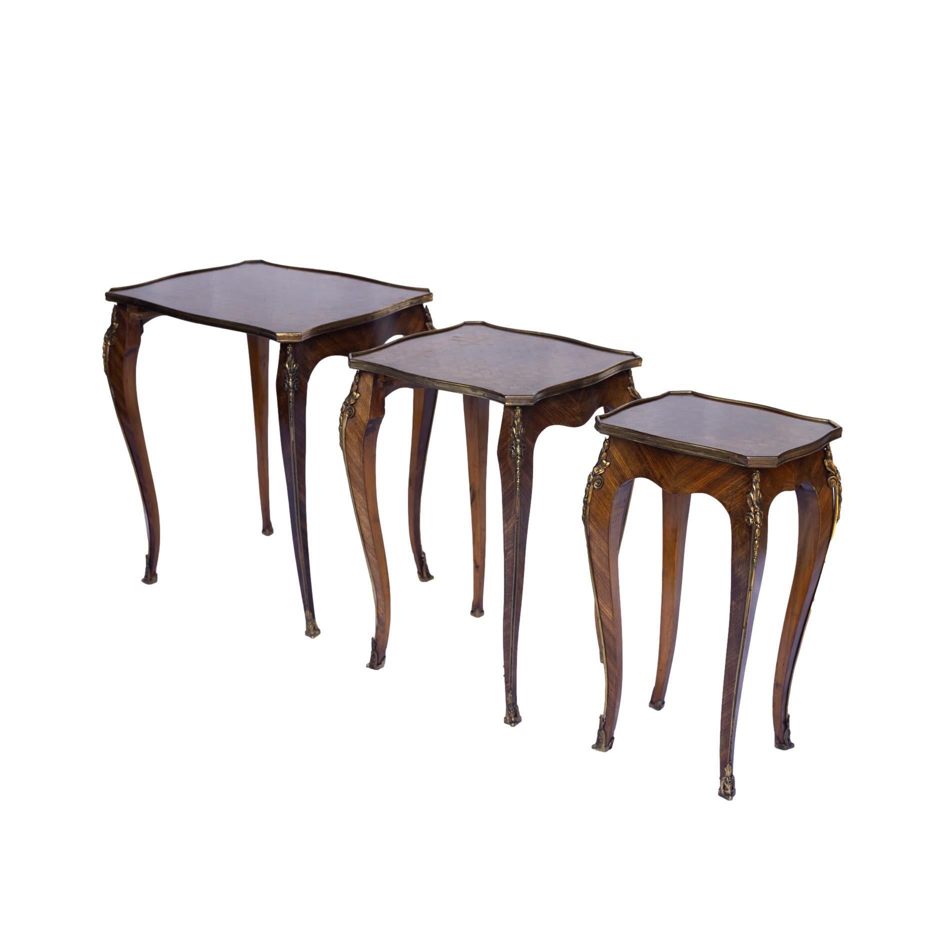 Hand-Crafted Set Three Louis XV-Style Kingwood and Parquetry Nesting Tables, French, c. 1880 For Sale