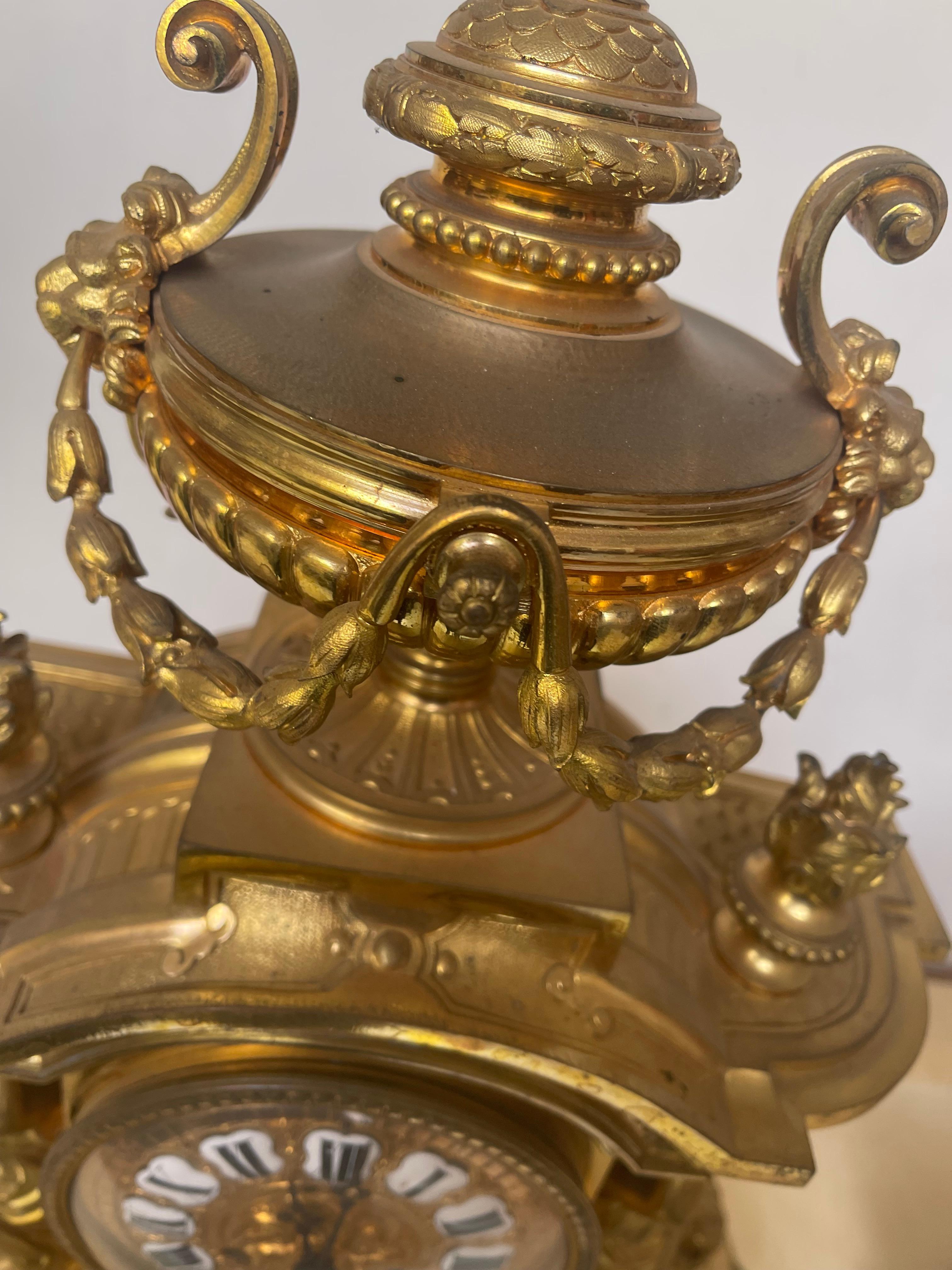Maestozo Trix di Orologio con candelabri in bronzo 800 en vente 2