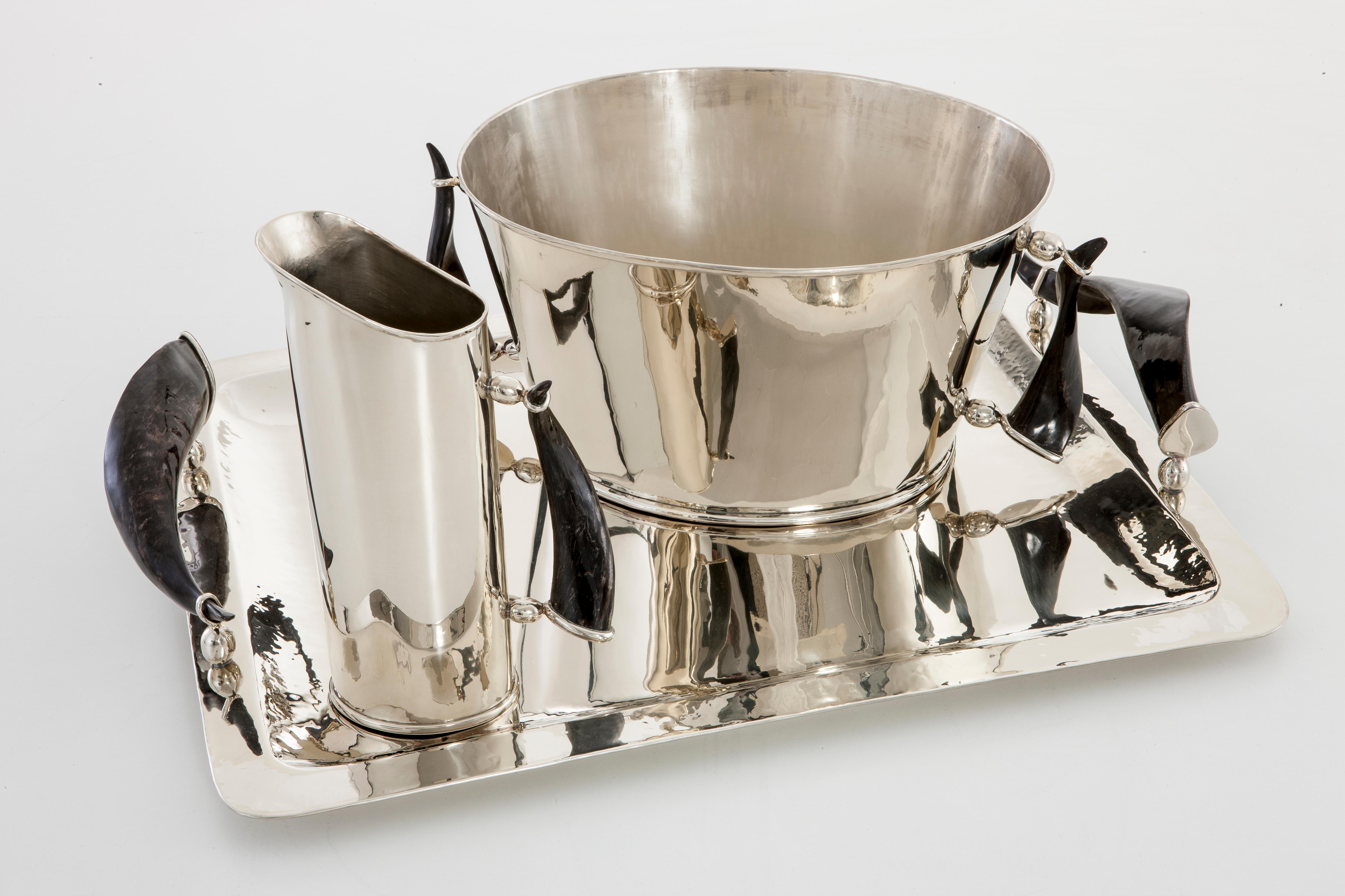 South American Set Valle Medium & Large Silver Alpaca & Horn Bar Champagne Buckets For Sale