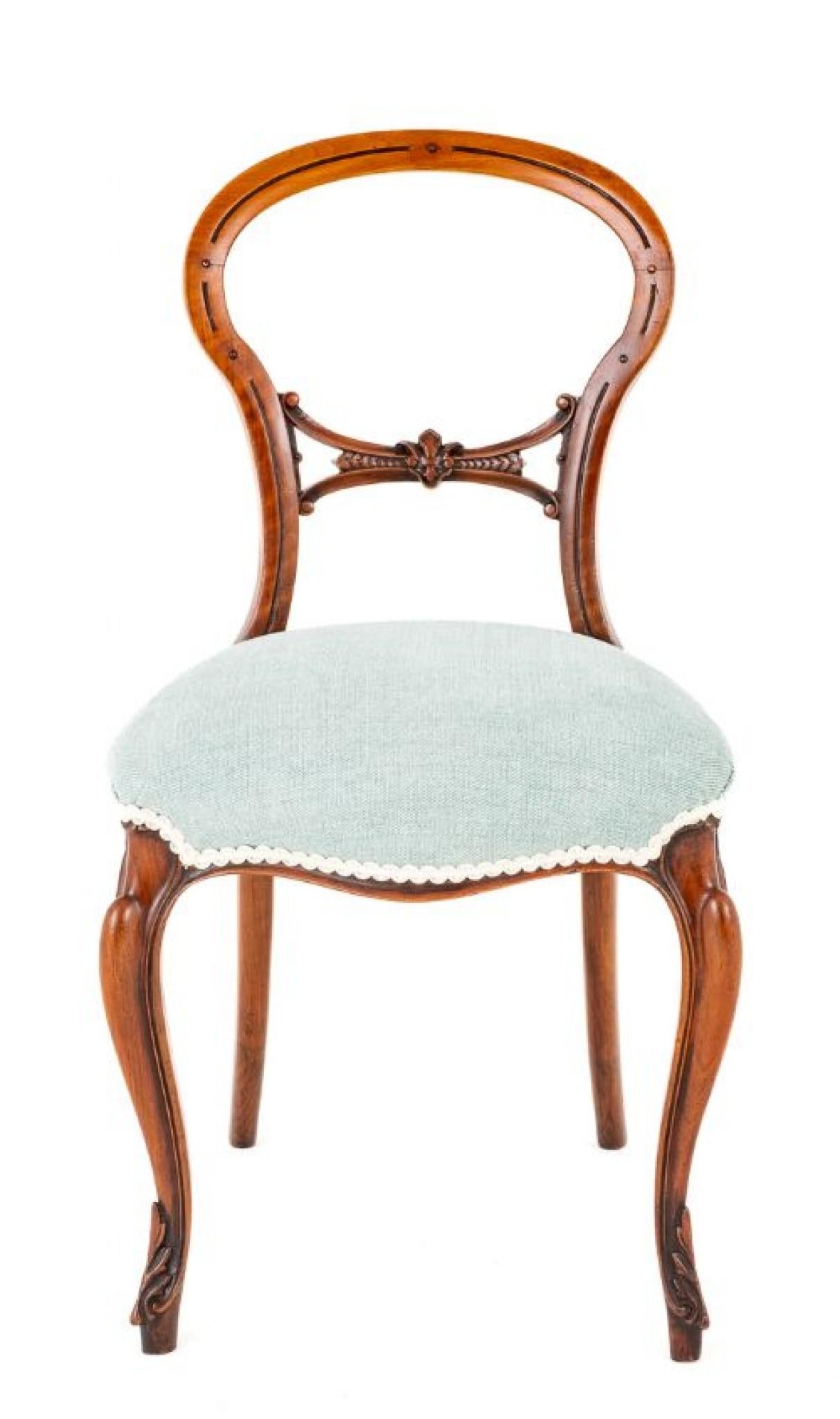 Set Victorian Dining Chairs Balloon Back Mahogany, 1860 For Sale 3