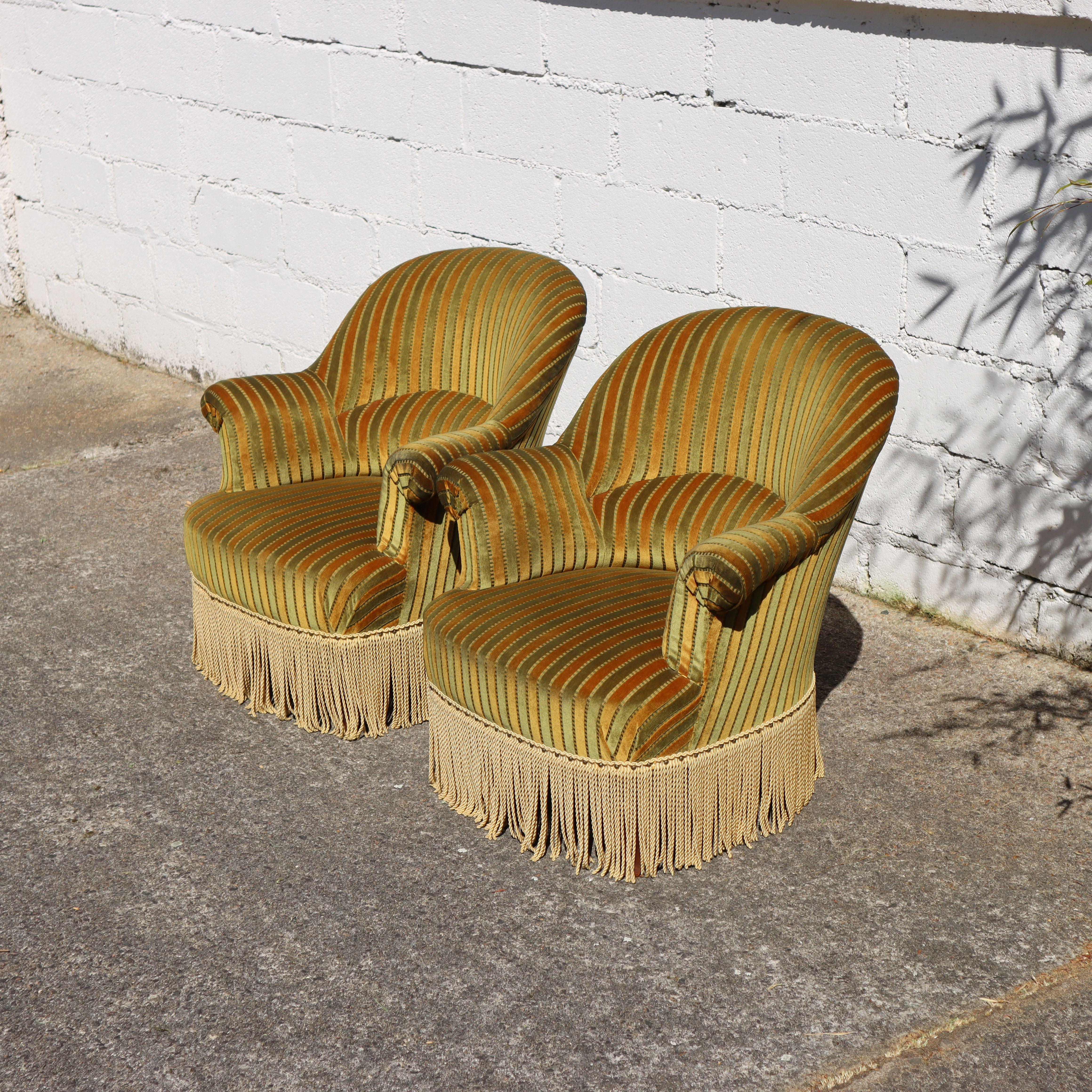 Lote de 2 Sillones Sapo Vintage-Crapaud Lounge Seater-Estilo Napoleón III-50s Francés en venta