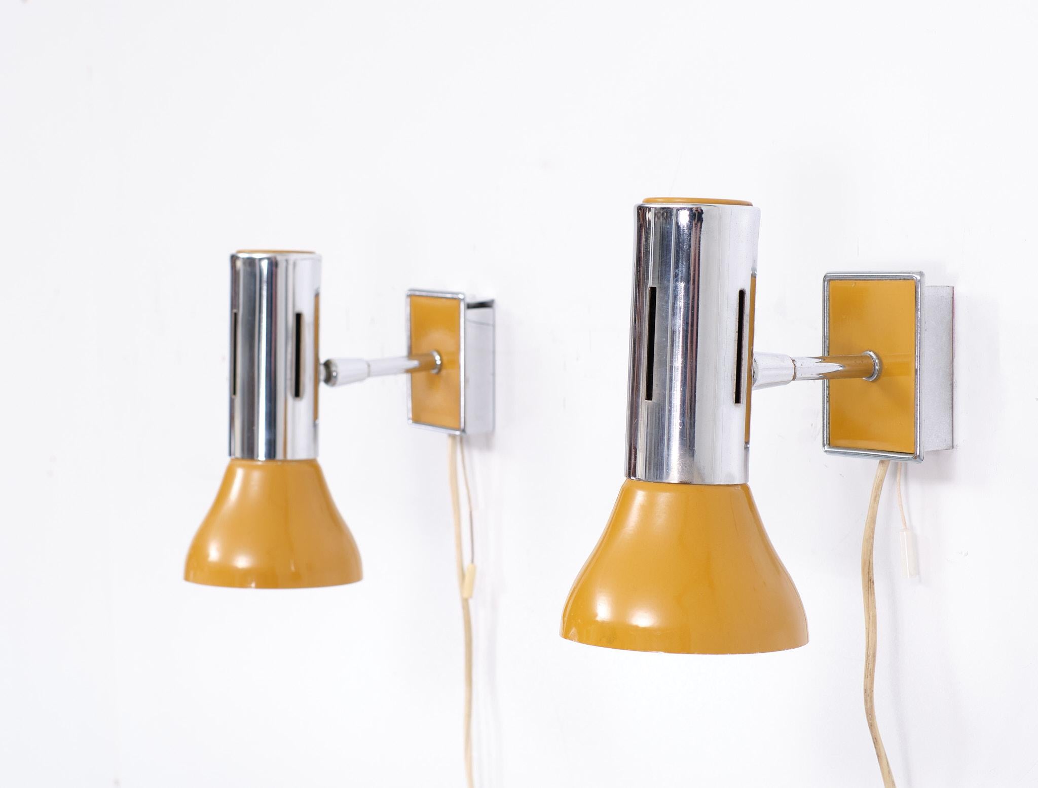 Set Wall or Bed Lamps 1960s Dutch 1