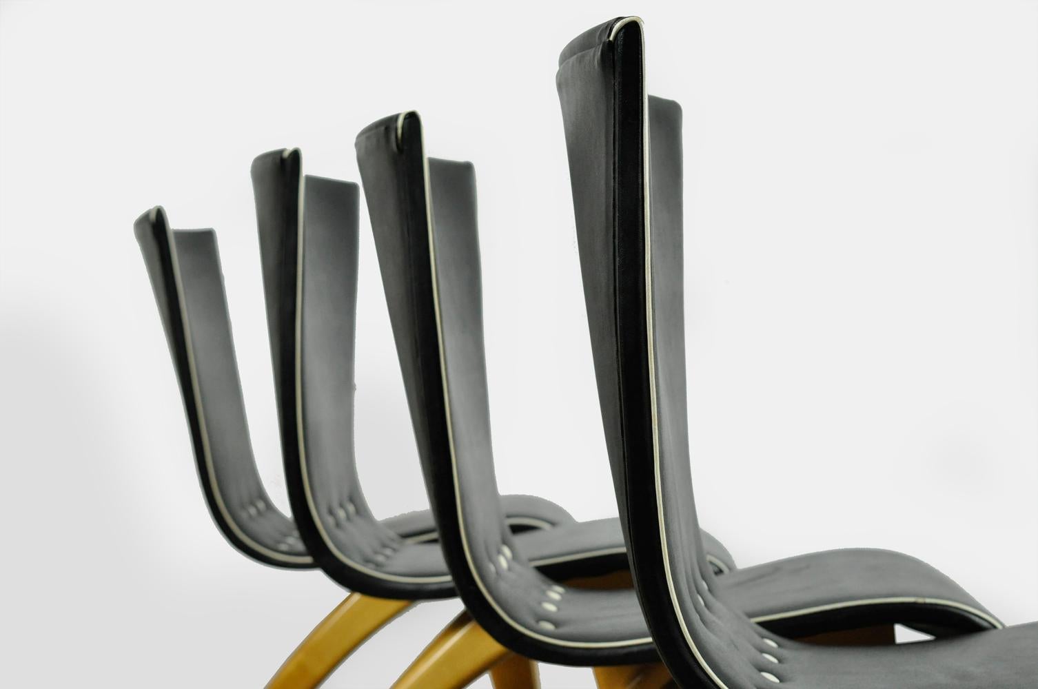Mid-20th Century Set wingback dining chairs (4) by G.J. van Os for van Os Culemborg, 1950s For Sale