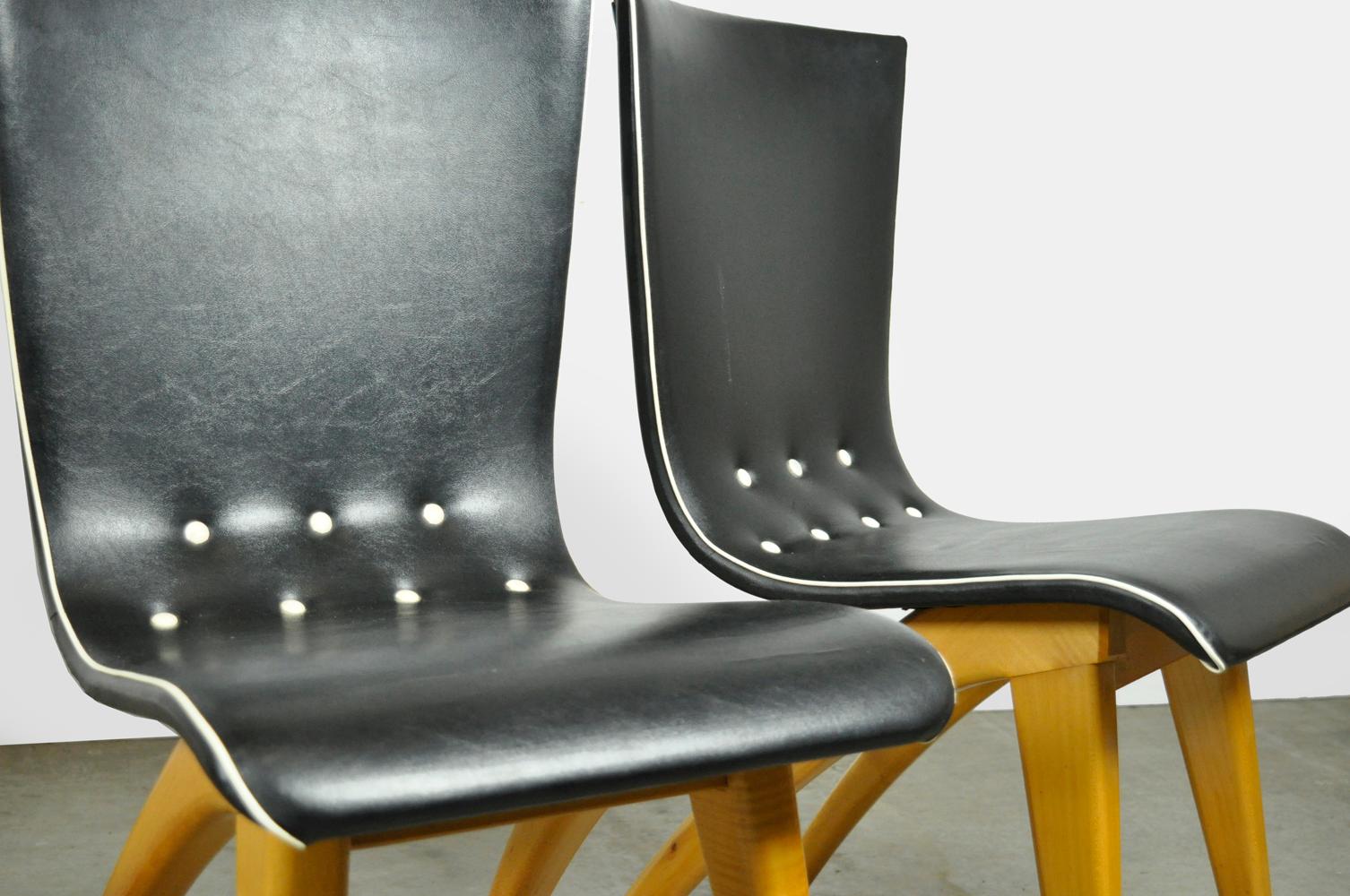 Esszimmerstühle mit Ohrensesseln (4) von G.J. van Os für van Os Culemborg, 1950er Jahre (Leder) im Angebot