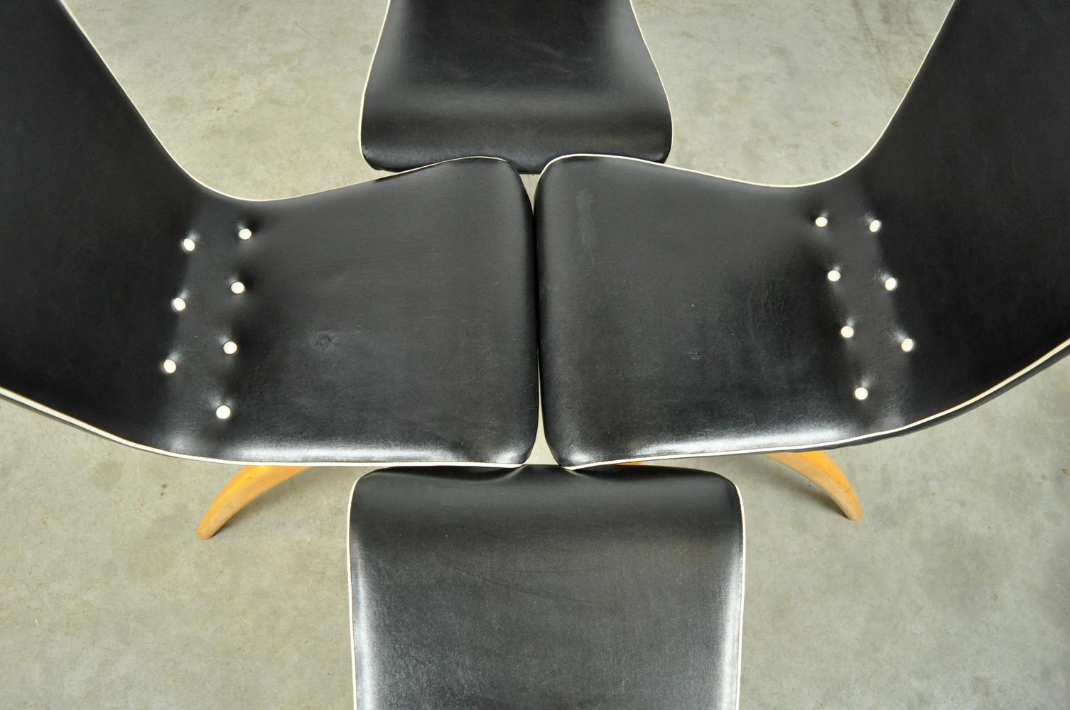 Esszimmerstühle mit Ohrensesseln (4) von G.J. van Os für van Os Culemborg, 1950er Jahre im Angebot 2