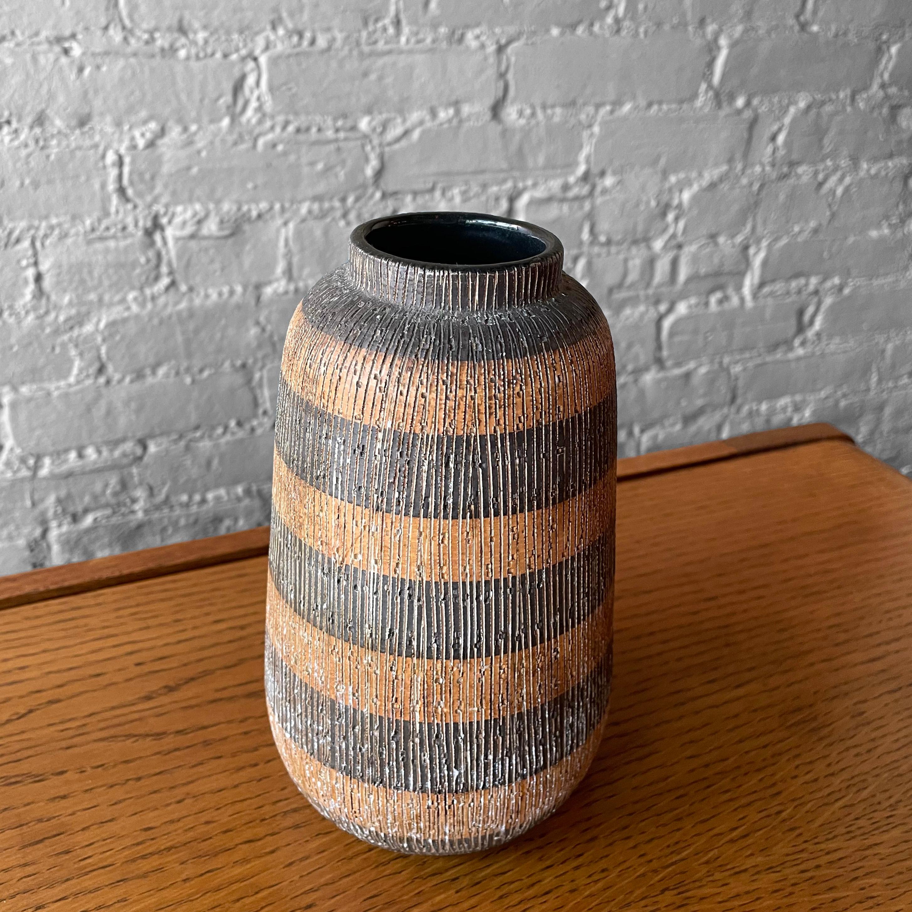 20ième siècle Vase en poterie d'art Seta d'Aldo Londi pour Bitossi, Raymor en vente