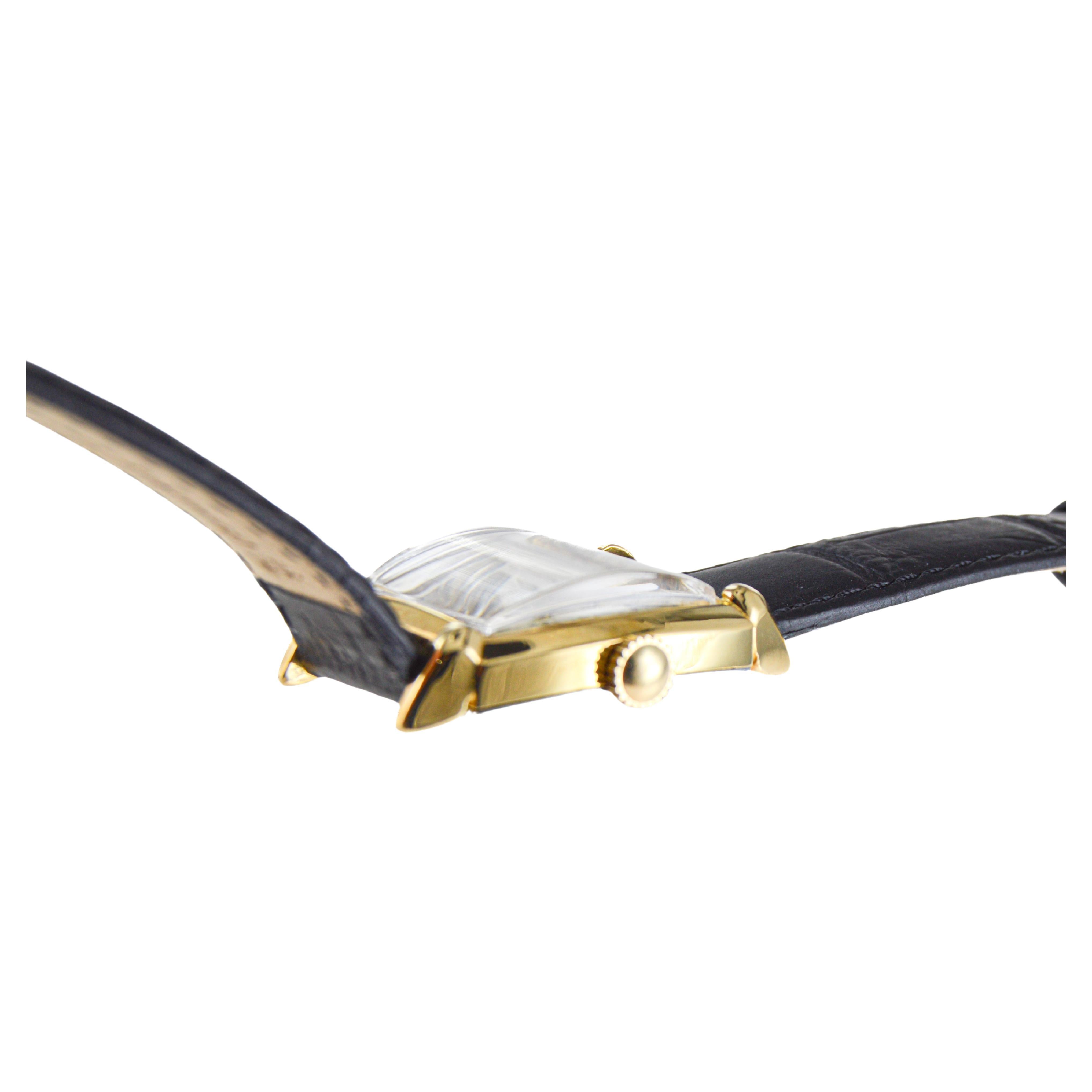Seth Thomas Yellow Gold Filled Art Deco Tonneau Shape with Original Dial 1940's For Sale 6