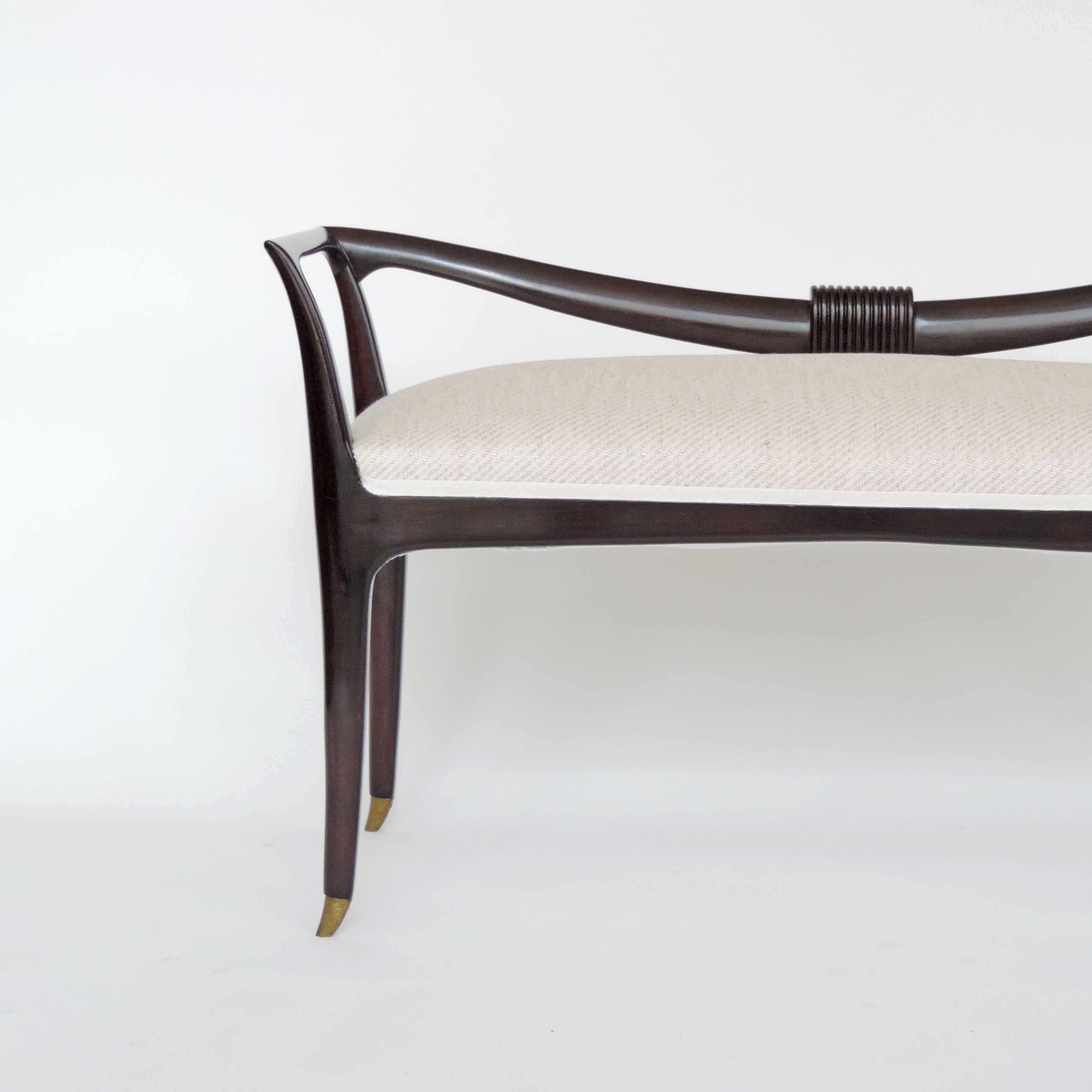 Small Settee attributed to Emilio Lancia, Italy, 1940s
Brass feet.
