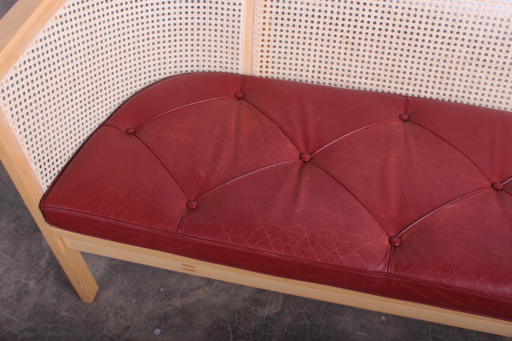 Settee Model 7702 by Rud Thygesen & Johnny Sørensen 1