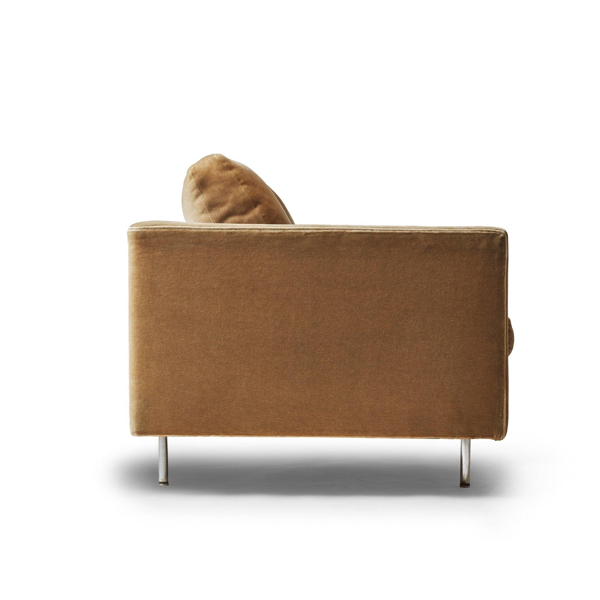 Américain Settee sur pieds en acier tubulaire de Benjamin Thompson pour Design Research Inc en vente